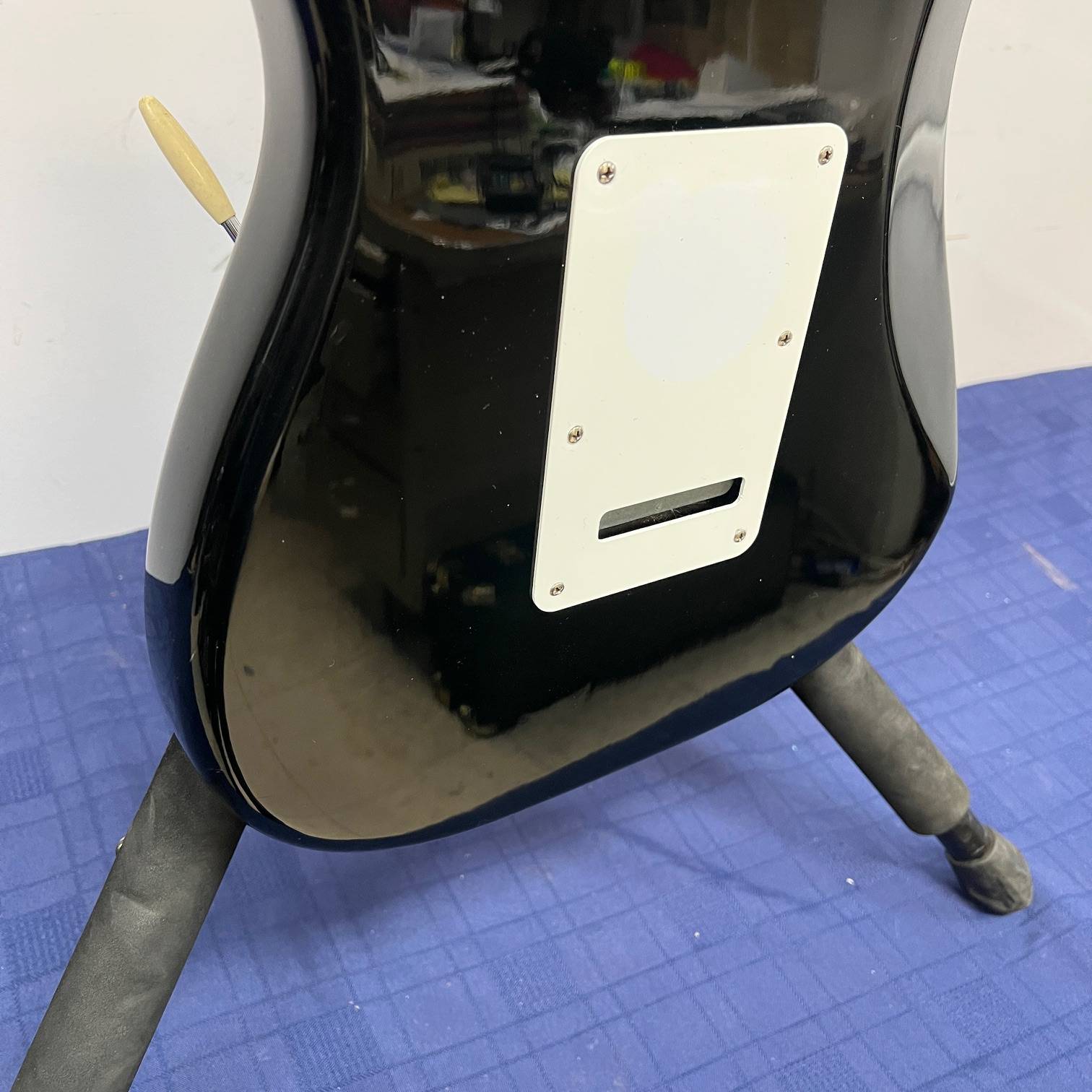 Used Fender Standard Strat Stratocaster Electric Guitar Made in Mexico 2007 Noiseless Pickups - Image 21