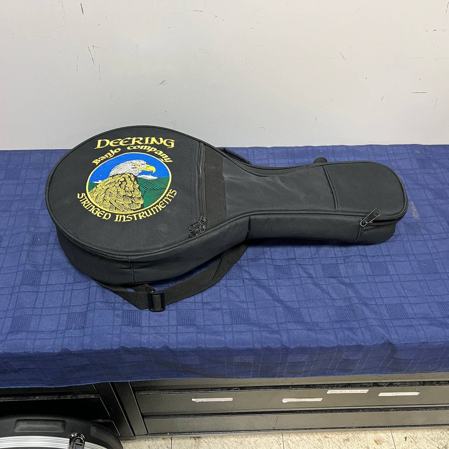 Used Deering Goodtime Concert Banjo Ukulele - Blonde Satin, Nickel Hardware with Case and Strap Banjolele - Image 12