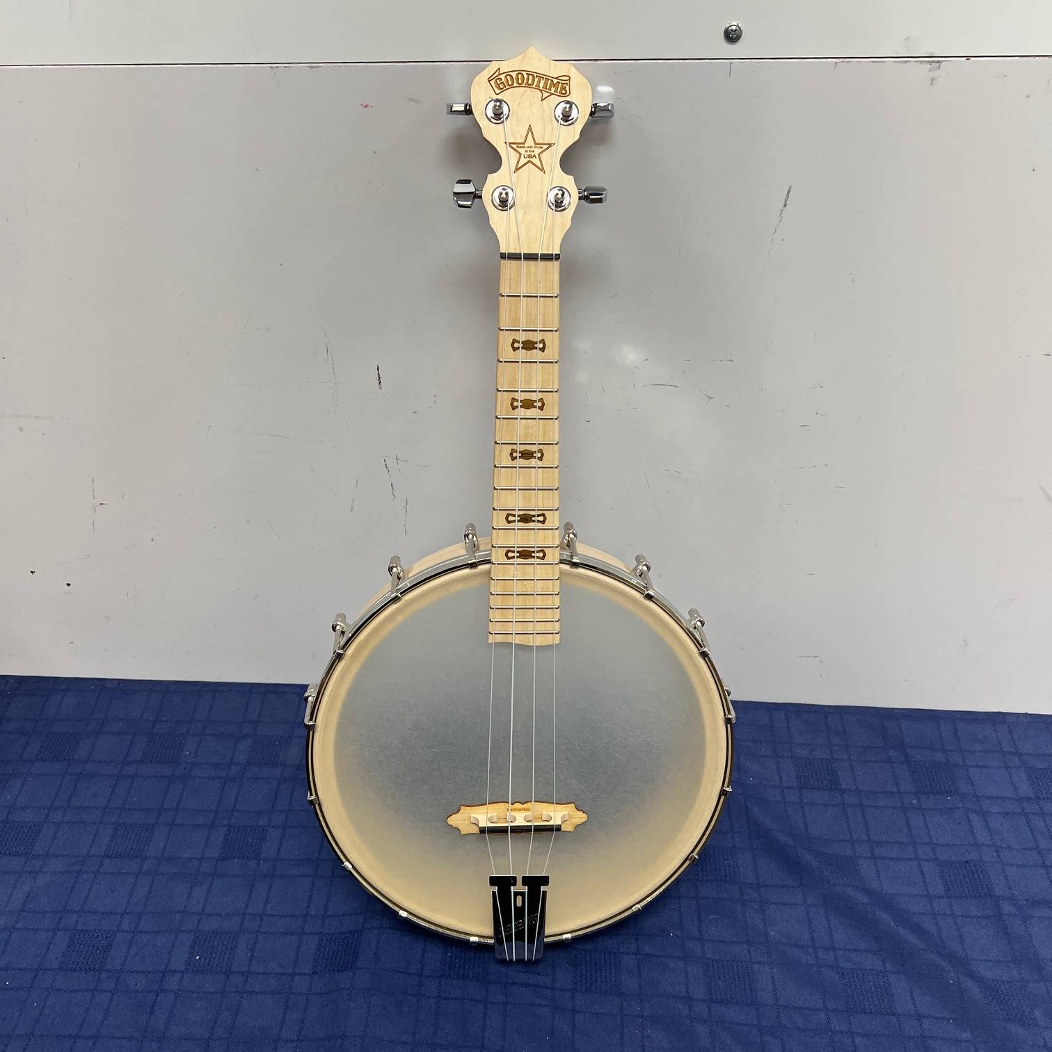 Used Deering Goodtime Concert Banjo Ukulele - Blonde Satin, Nickel Hardware with Case and Strap Banjolele