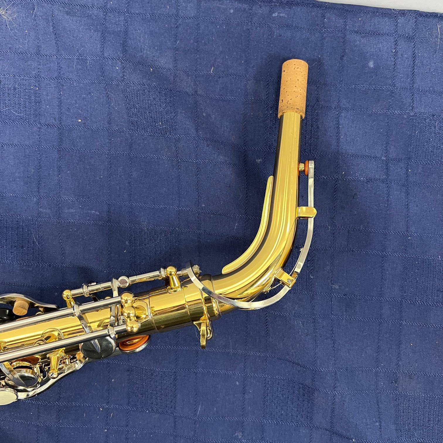 Used Yamaha YAS-200ADII Advantage Alto Sax Saxophone with Original Case and Mouthpiece - Image 3