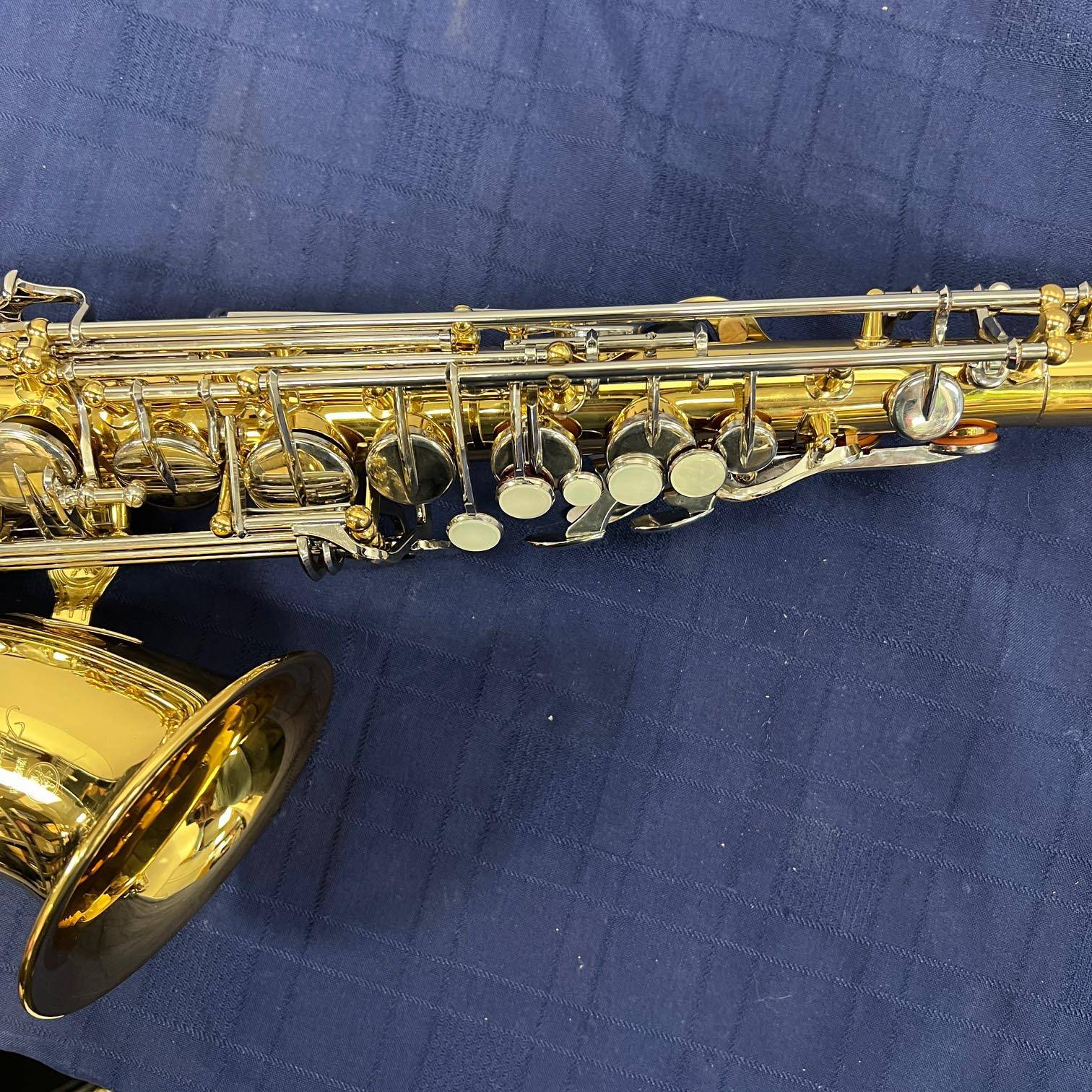 Used Yamaha YAS-200ADII Advantage Alto Sax Saxophone with Original Case and Mouthpiece - Image 4