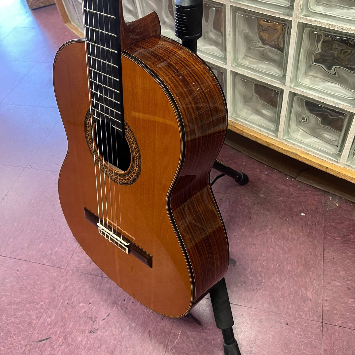 Used Yamaha Grand Concert GC-21 Classical Guitar with Case Made in Japan - Image 12