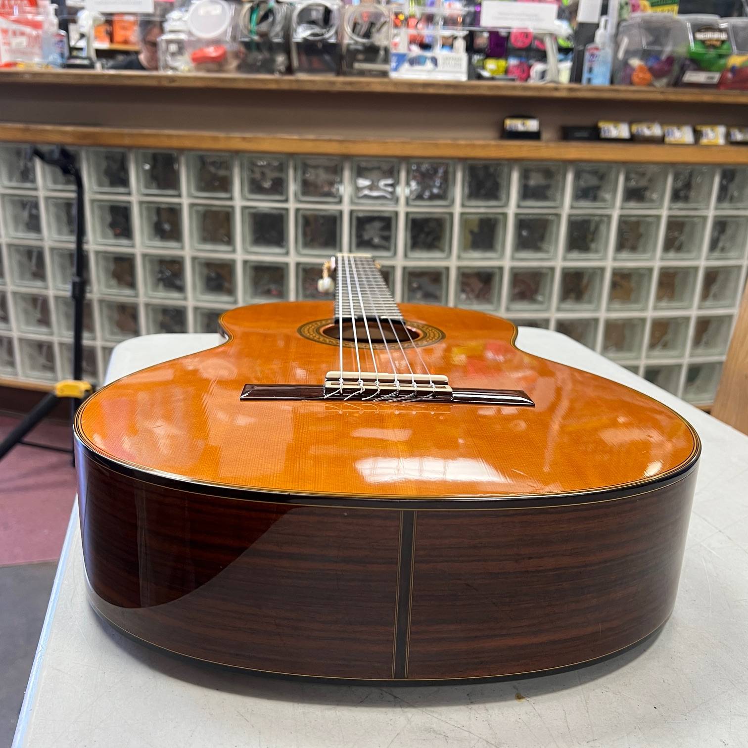Used Yamaha Grand Concert GC-21 Classical Guitar with Case Made in Japan - Image 24