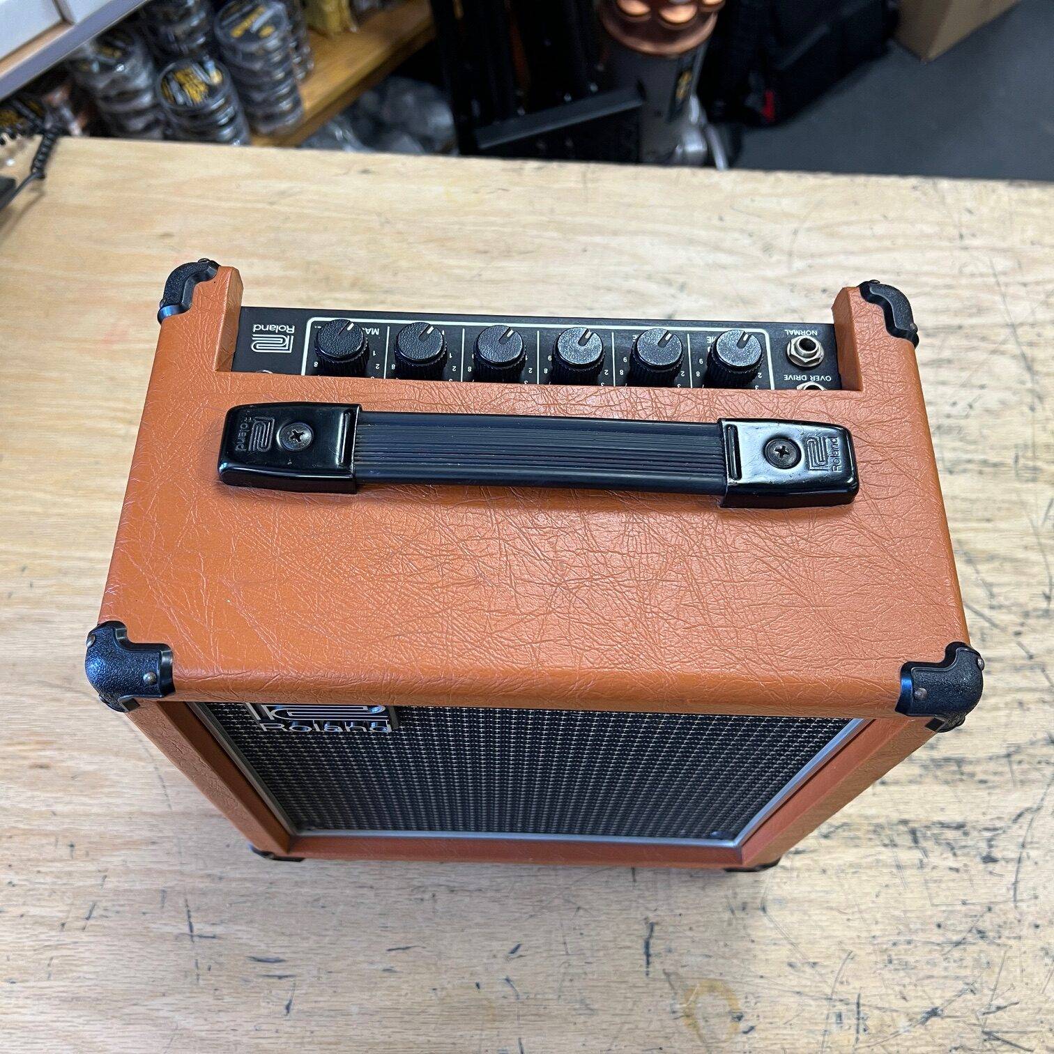 Vintage Roland Cube 20 Guitar Combo Amp Amplifier Made in Japan - Image 2