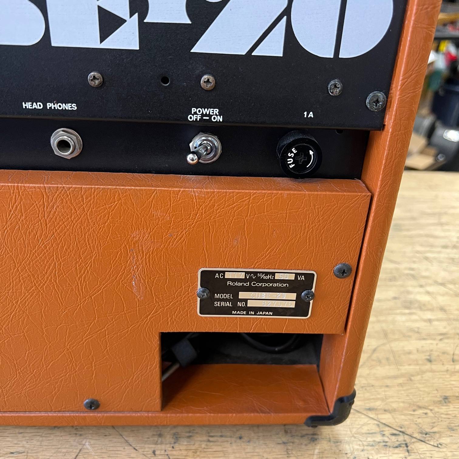 Vintage Roland Cube 20 Guitar Combo Amp Amplifier Made in Japan - Image 9