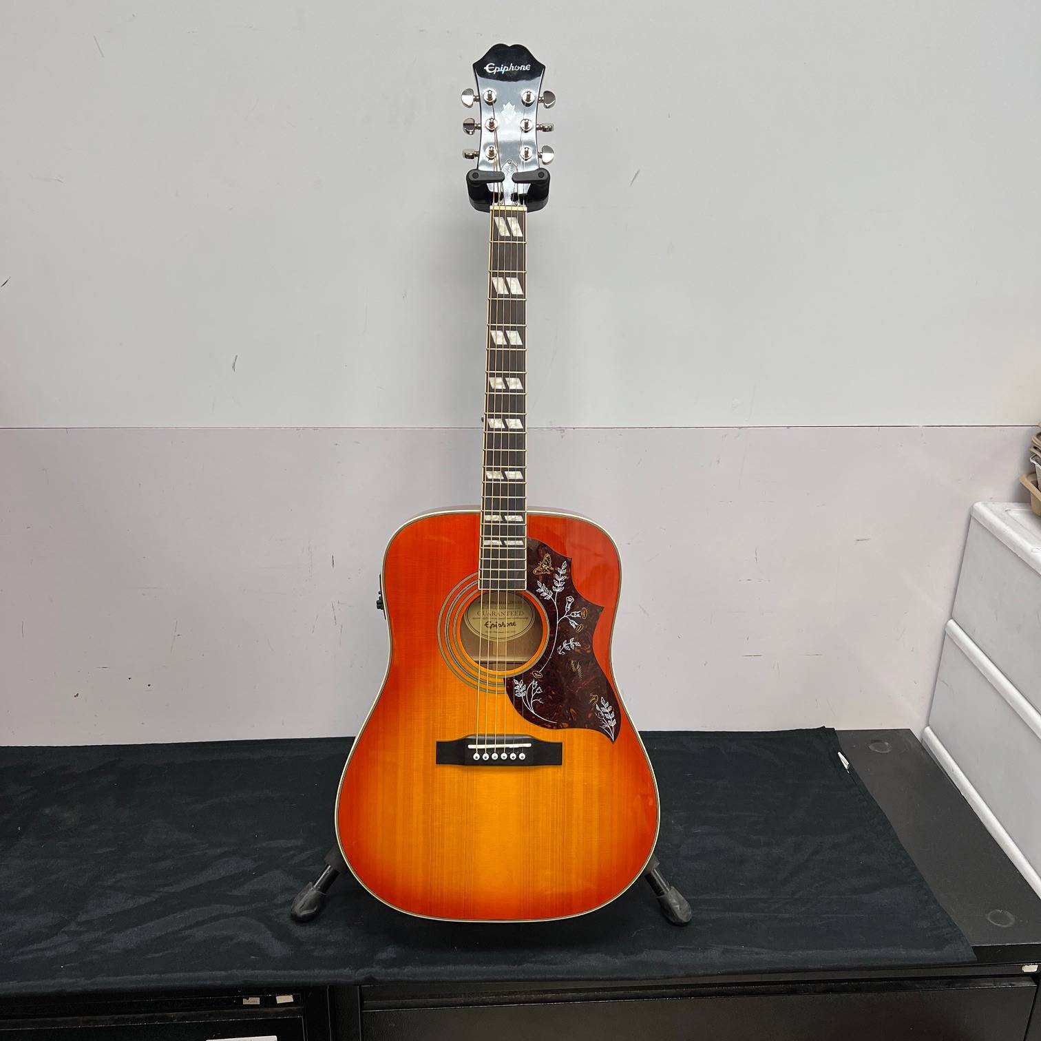 Used Epiphone Hummingbird Pro FC 6-String Acoustic Electric Guitar Faded Cherry