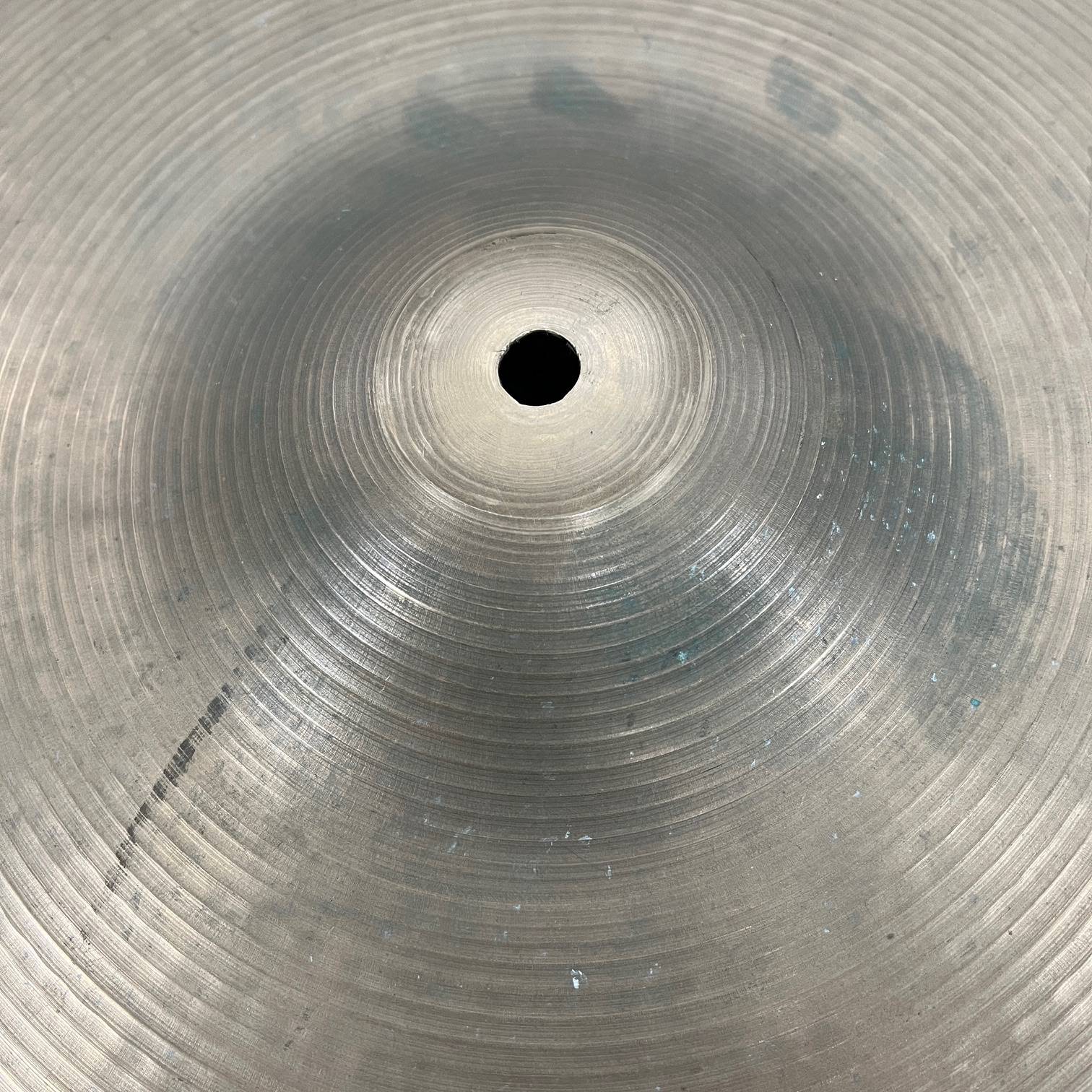 Used Zildjian A Avedis 20" Ride Cymbal 2055 grams - Image 3