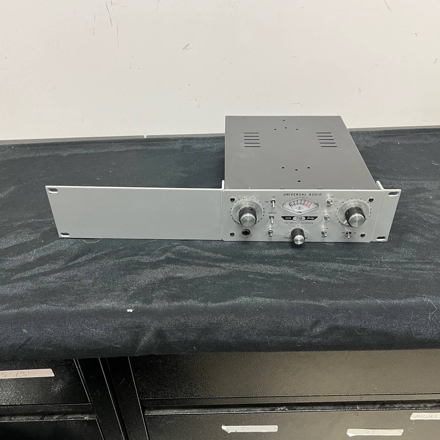 Used Universal Audio 710 Twin-Finity Microphone Preamp with Rack Ears