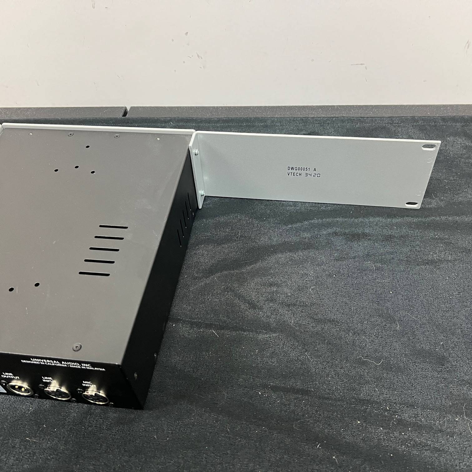 Used Universal Audio 710 Twin-Finity Microphone Preamp with Rack Ears - Image 9