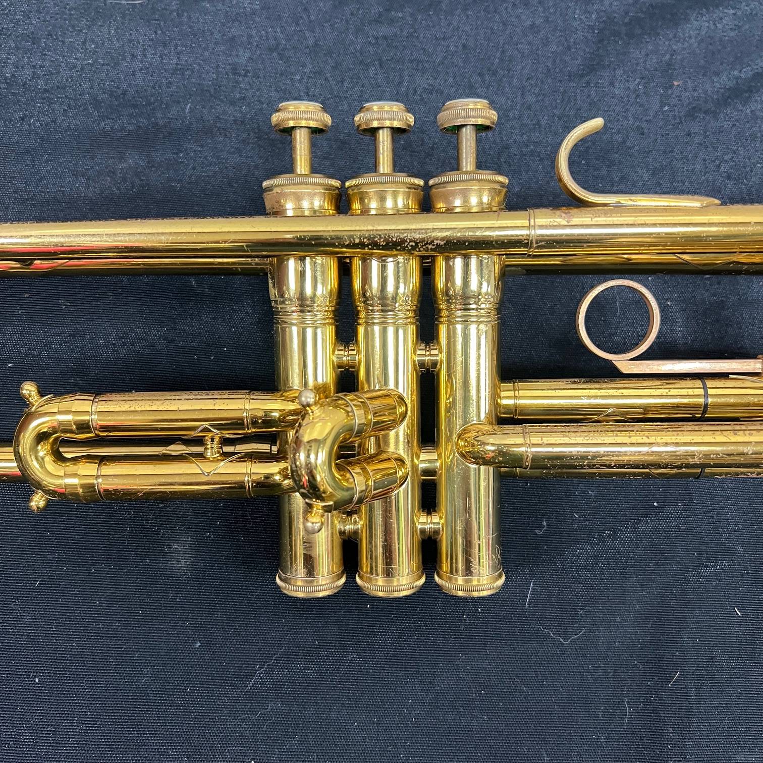 Vintage King Liberty Bb Trumpet with Original Case Just Serviced 1970 - Image 4