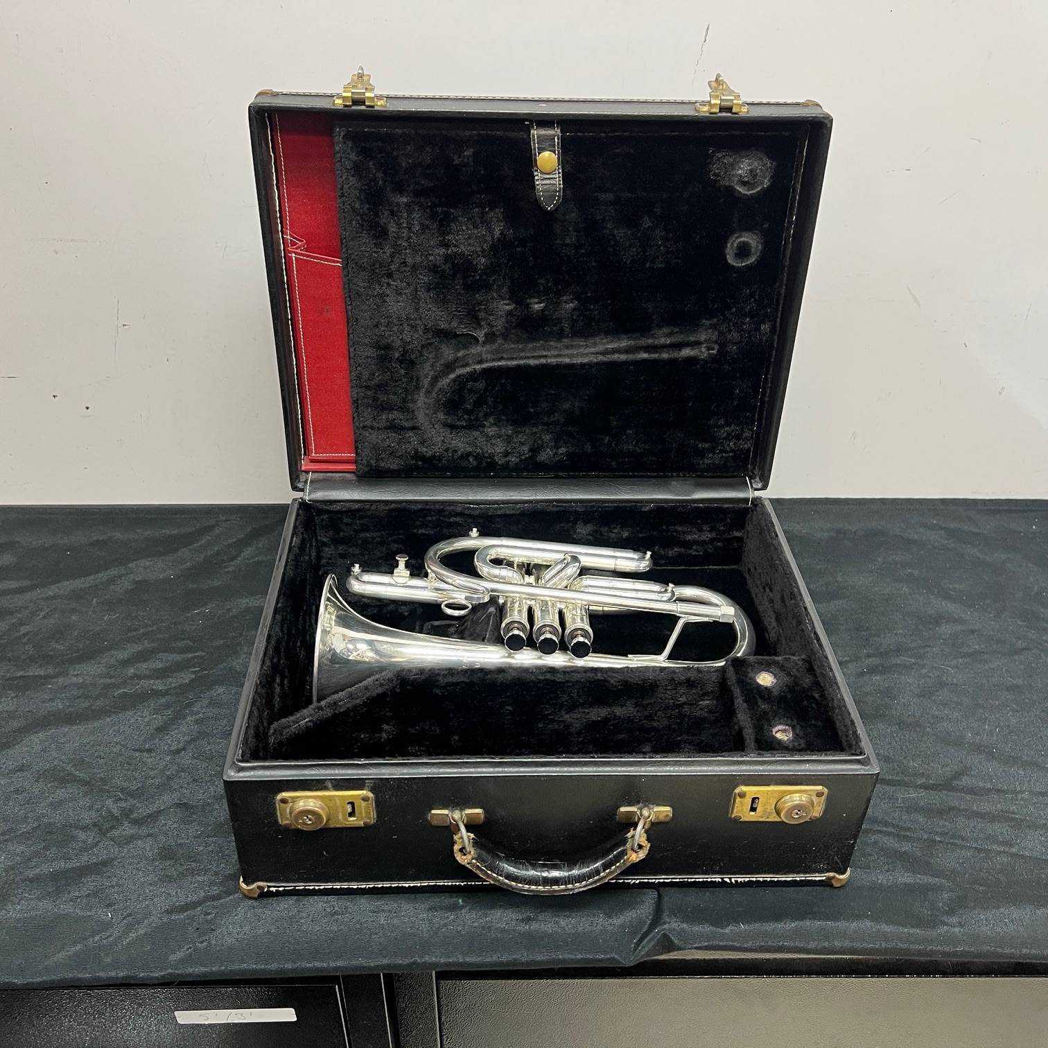 Vintage Getzen Eterna EC Series Silver Bb Cornet with Original Case Just Serviced 1968-1971 Shepherds Crook