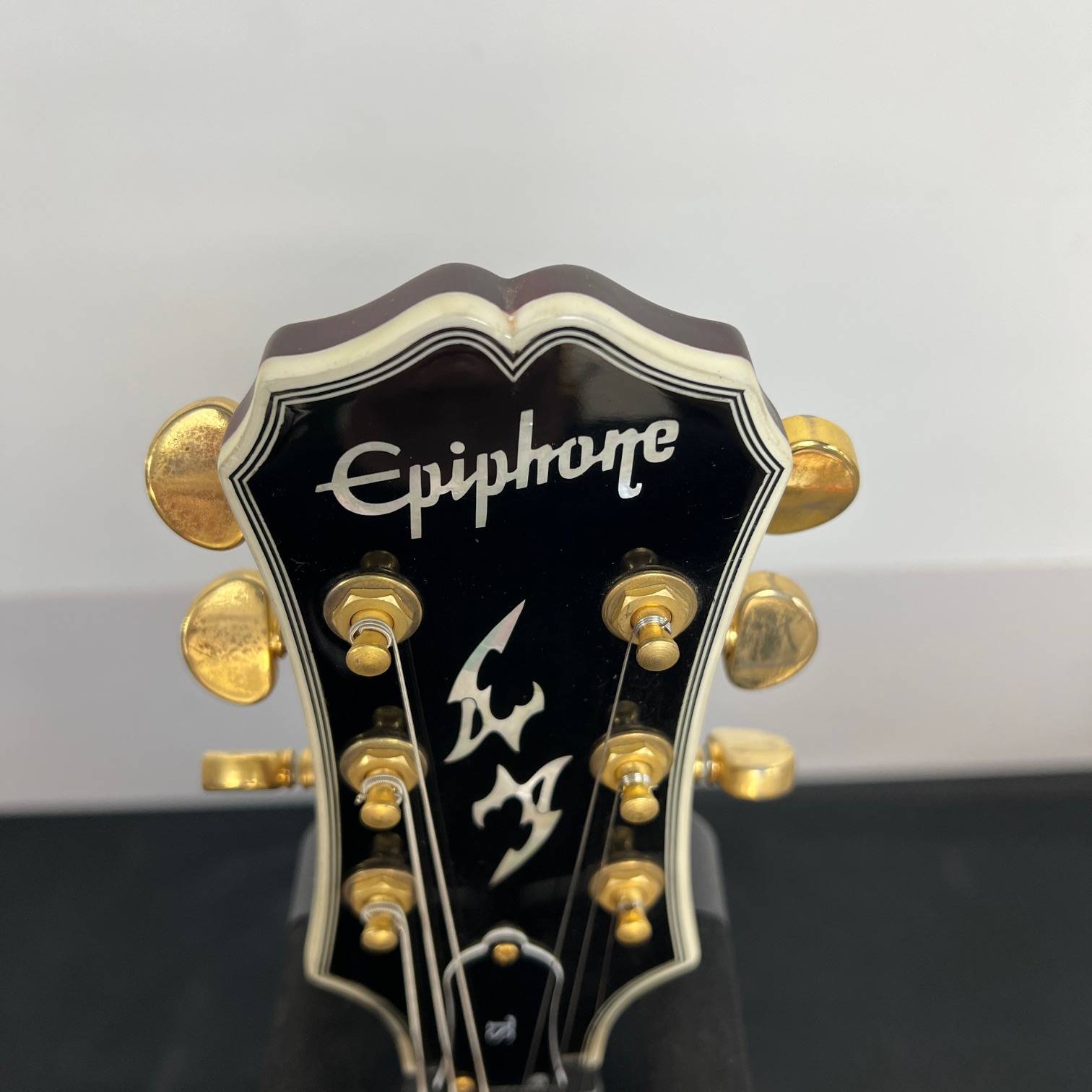 Used Epiphone Les Paul Custom Prophecy Electric Guitar 2009 with Epiphone Hardshell Case - Image 3