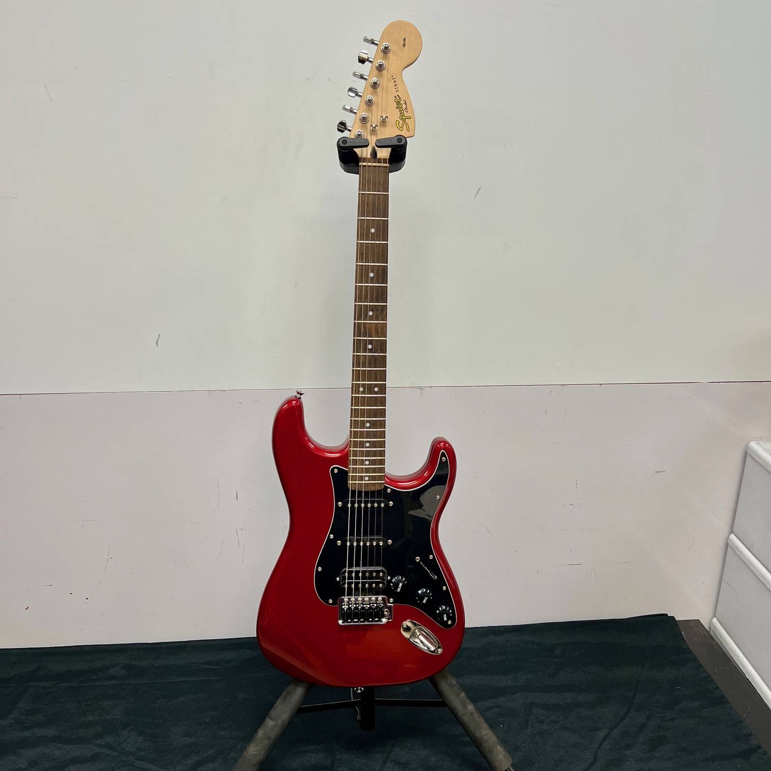 Used Squier Strat Stratocaster HSS Electric Guitar Made in Indonesia 2018 Affinity Series