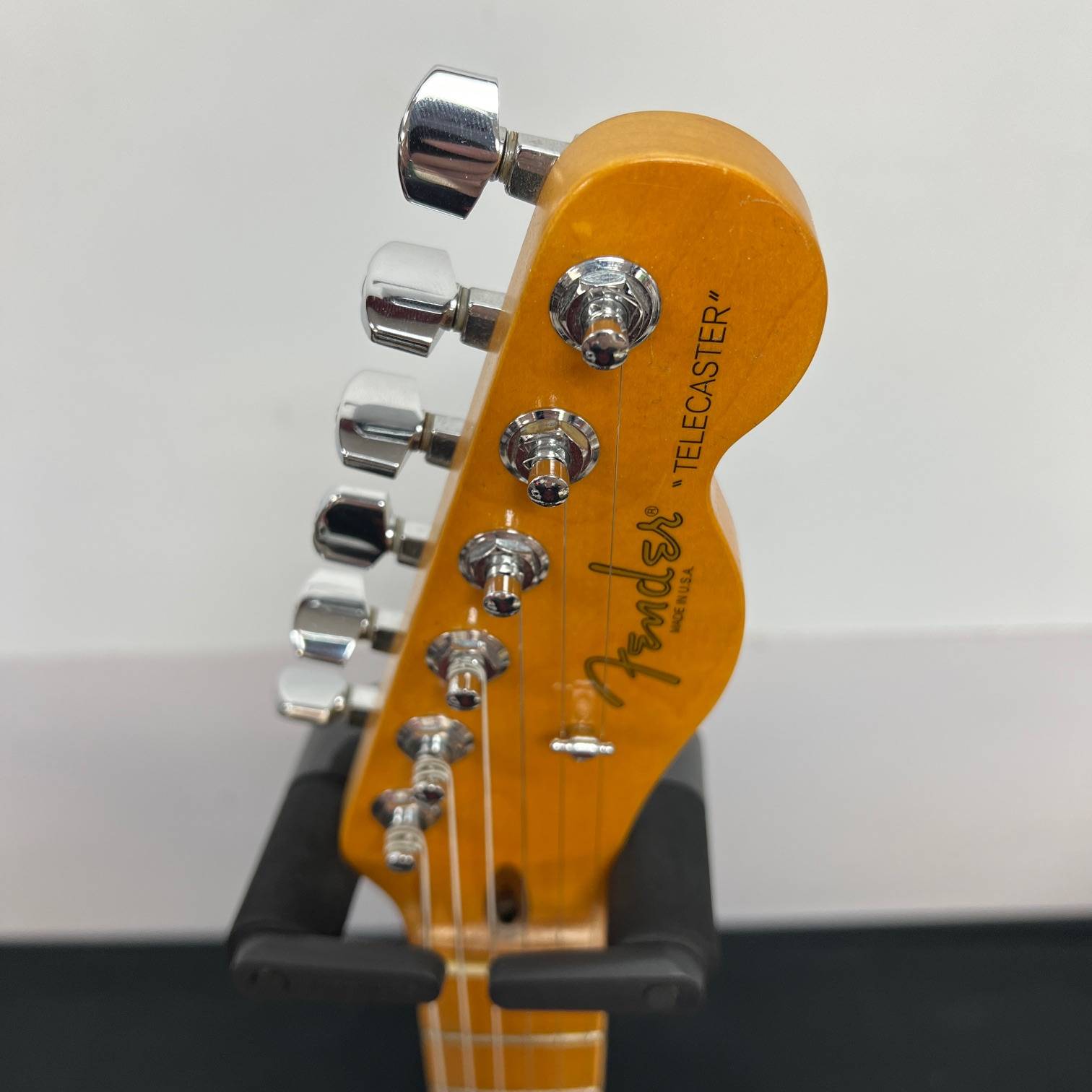 Used Fender Standard Tele Telecaster Electric Guitar with Case Made in the USA 2000 3 Color Sunburst - Image 3