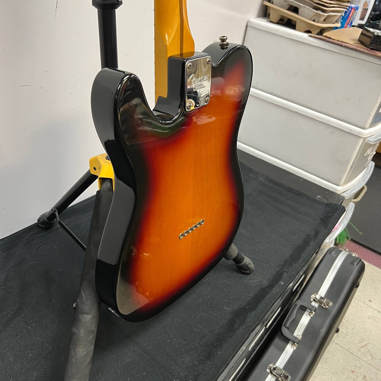 Used Fender Standard Tele Telecaster Electric Guitar with Case Made in the USA 2000 3 Color Sunburst - Image 21