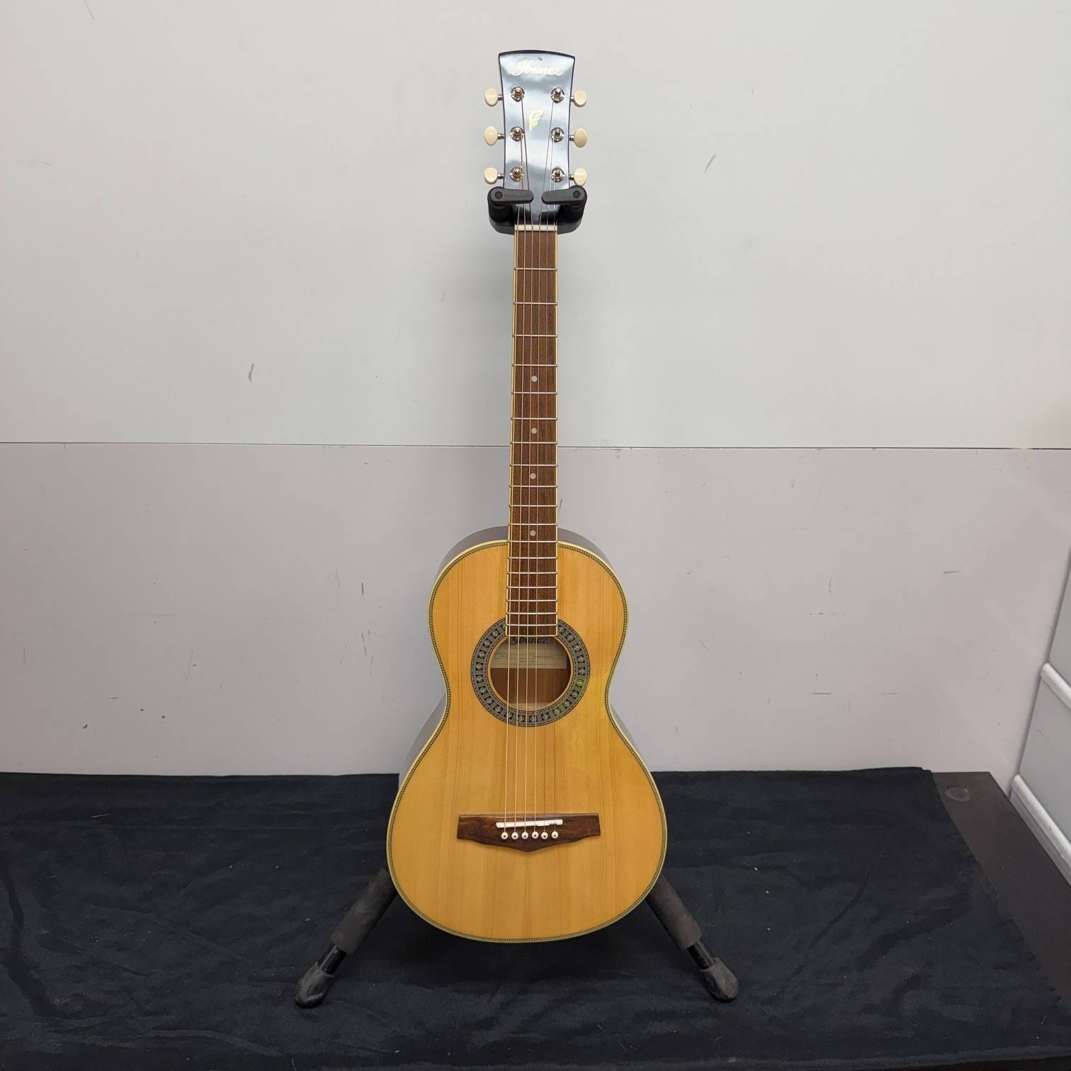Used Ibanez PN1-NT Parlor Acoustic Guitar
