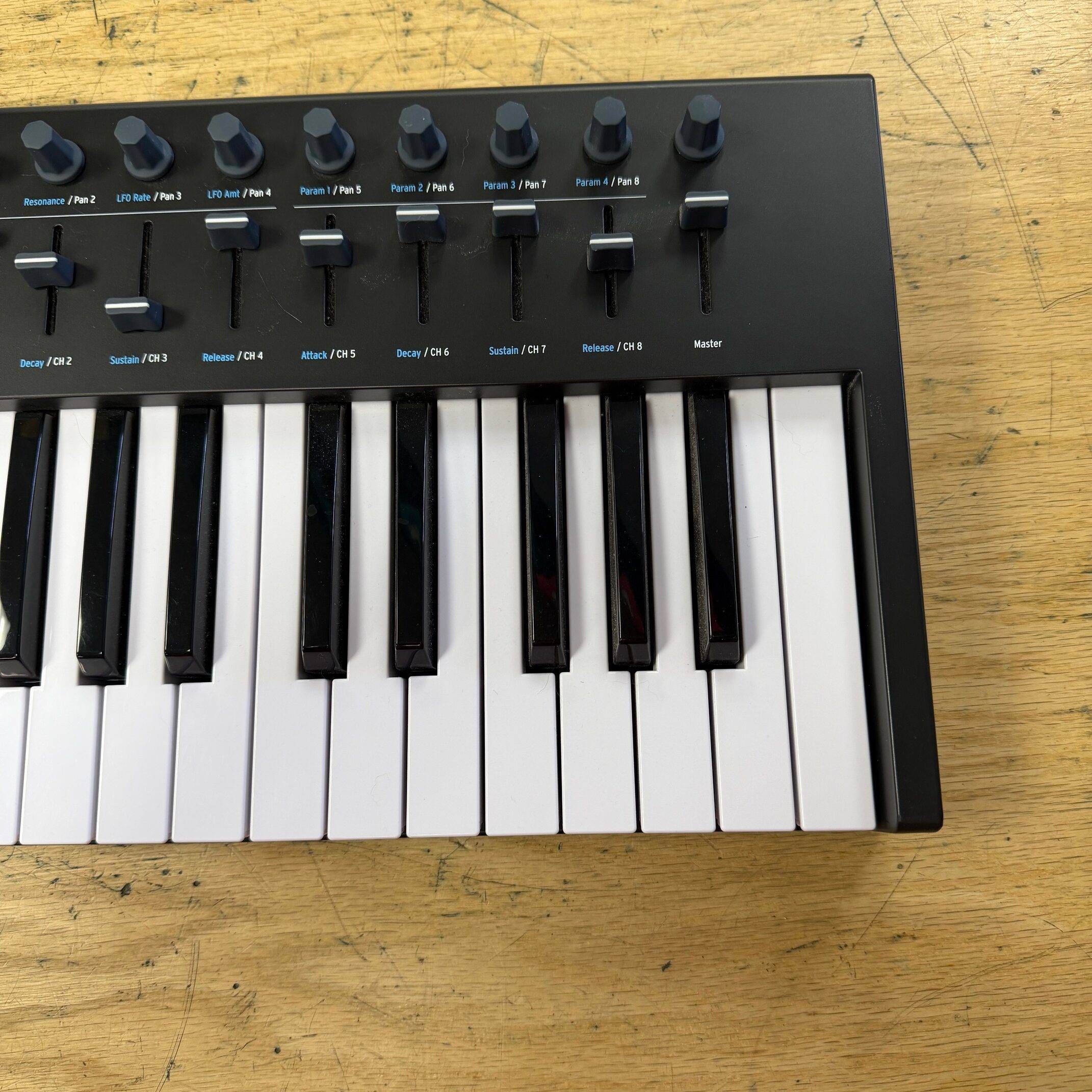 Used Arturia Keylab Essential 61 MKII Keyboard MIDI USB Controller - Image 5