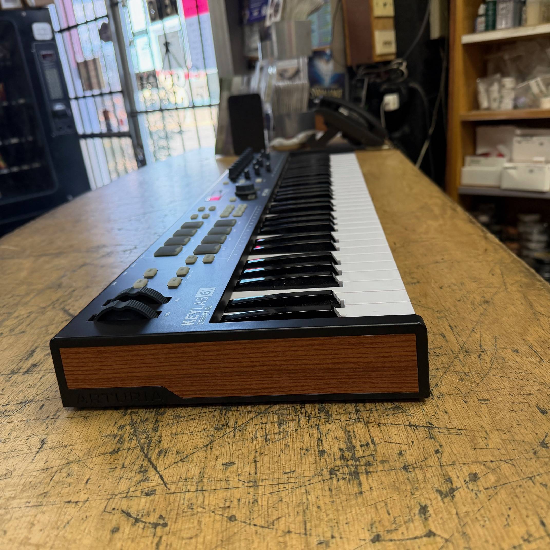 Used Arturia Keylab Essential 61 MKII Keyboard MIDI USB Controller - Image 7