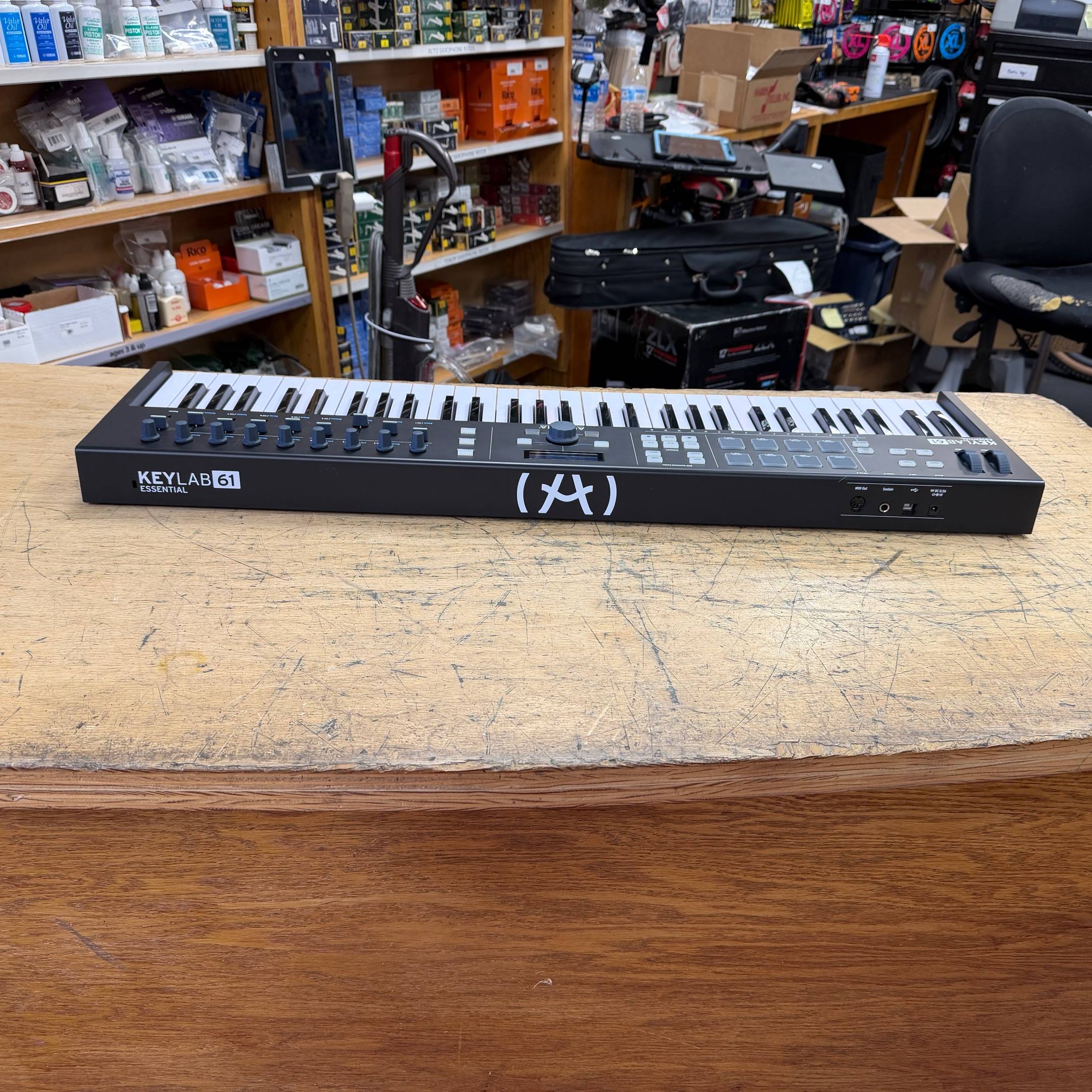 Used Arturia Keylab Essential 61 MKII Keyboard MIDI USB Controller - Image 8