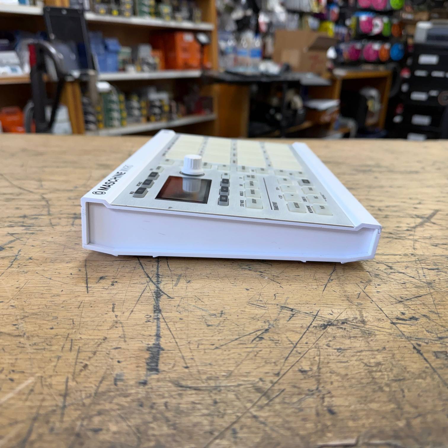 Used Native Instruments Maschine Mikro MKII White MIDI Controller - Image 5