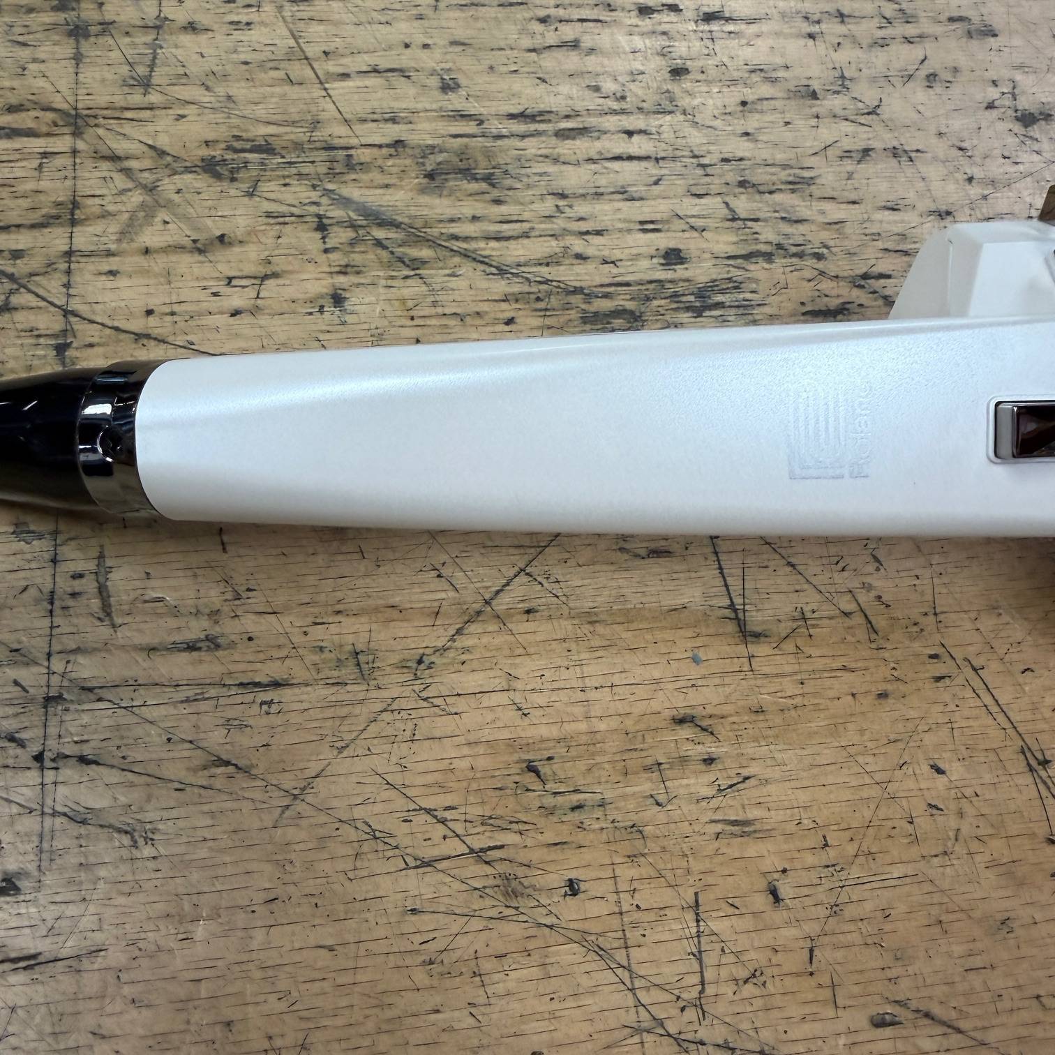 Used Roland Aerophone AE-10 Digital Wind Instrument White with Case and AC Adapter - Image 3