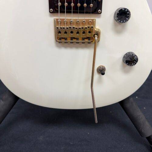 Used PRS Dave Navarro SE – Jet White Electric Guitar | Metro Gnome