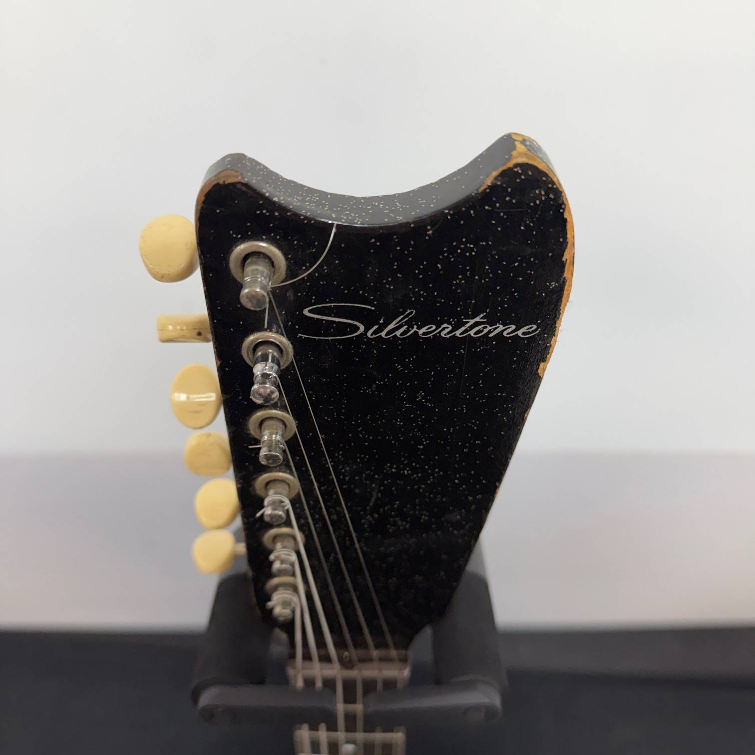 Vintage Silvertone Model 1448 Electric Guitar and Tube Amp Amplifier Case 1960's - Image 2