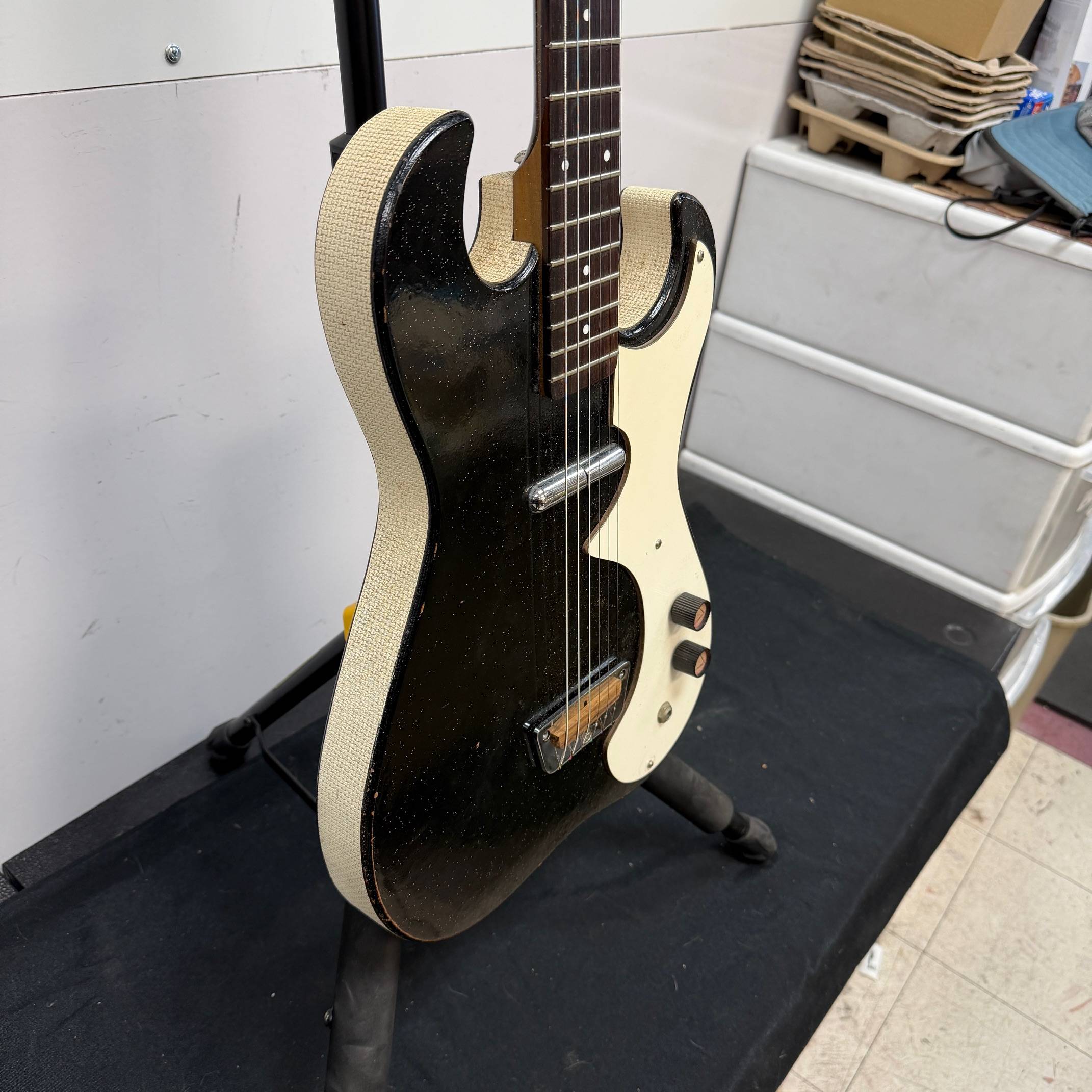 Vintage Silvertone Model 1448 Electric Guitar and Tube Amp Amplifier Case 1960's - Image 16