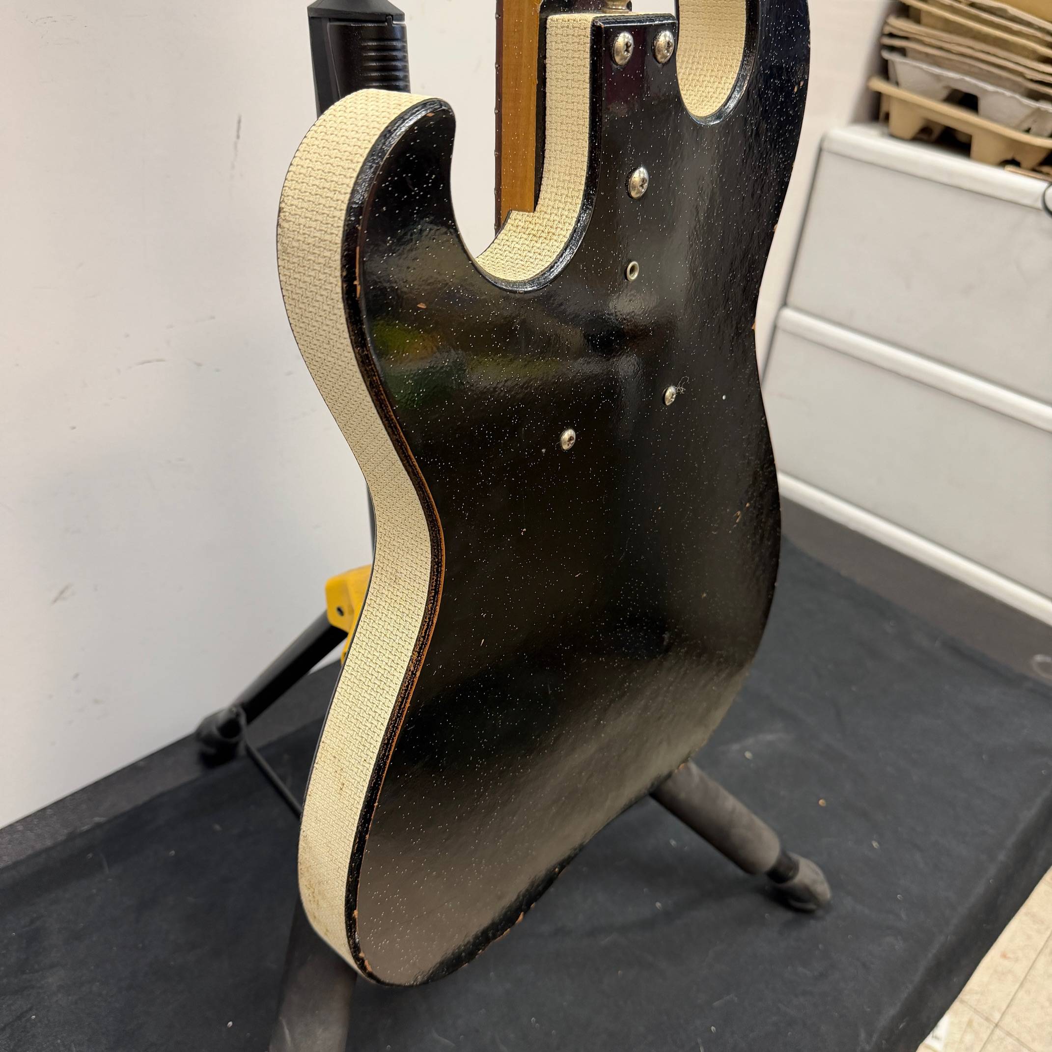 Vintage Silvertone Model 1448 Electric Guitar and Tube Amp Amplifier Case 1960's - Image 6