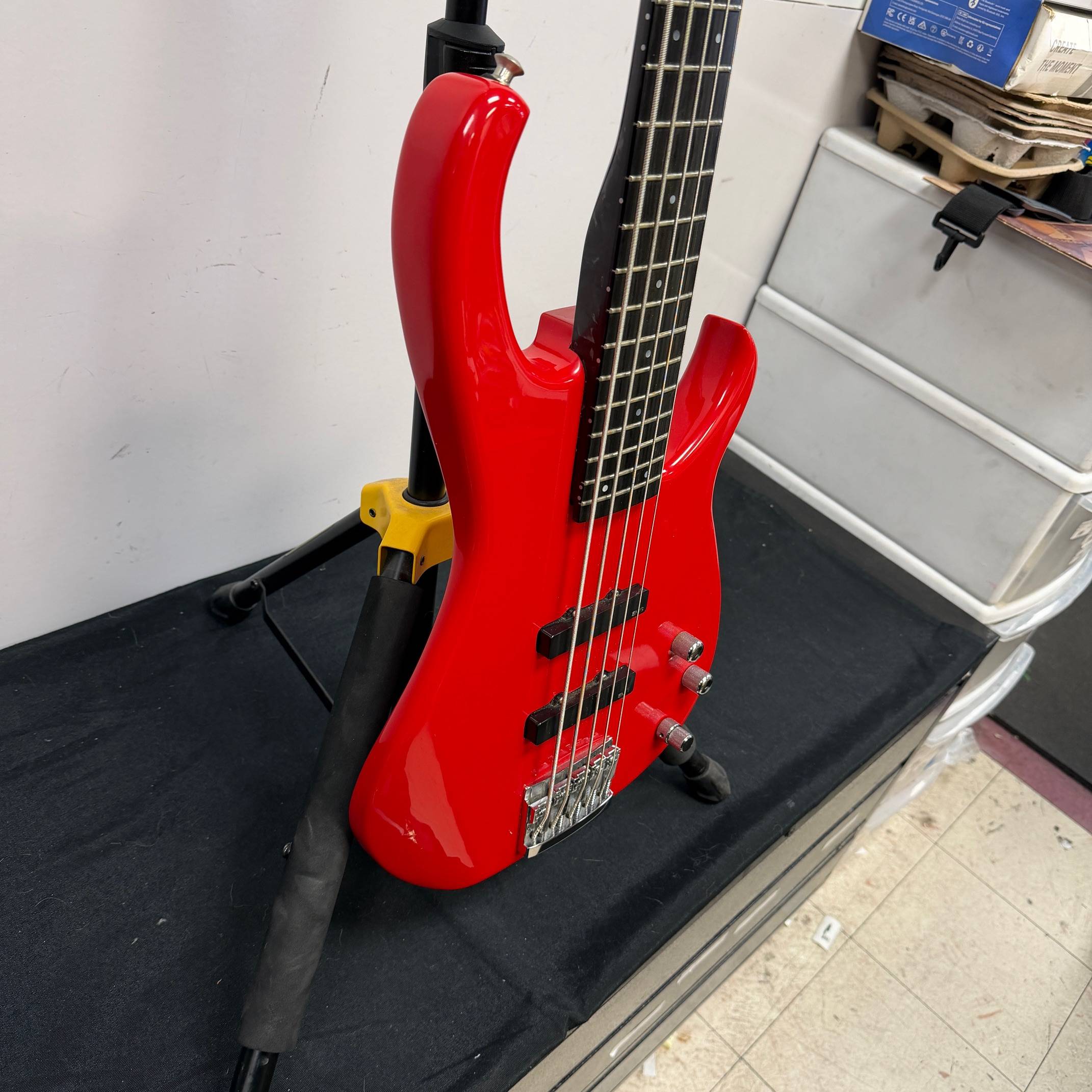 Vintage Modulus Quantum V 5-String Active Electric Bass Guitar Carbon Fiber Neck with Original Case 1989 - Image 12