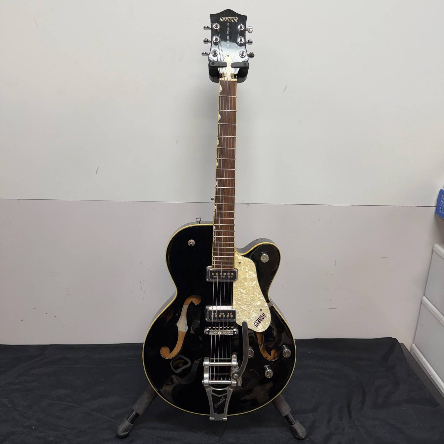 Used Gretsch Guitars G5125 Electromatic Hollowbody With Bigsby Tailpiece Electric Guitar Made in Korea with Case 2005 Firebird Red (Copy) - Image 2