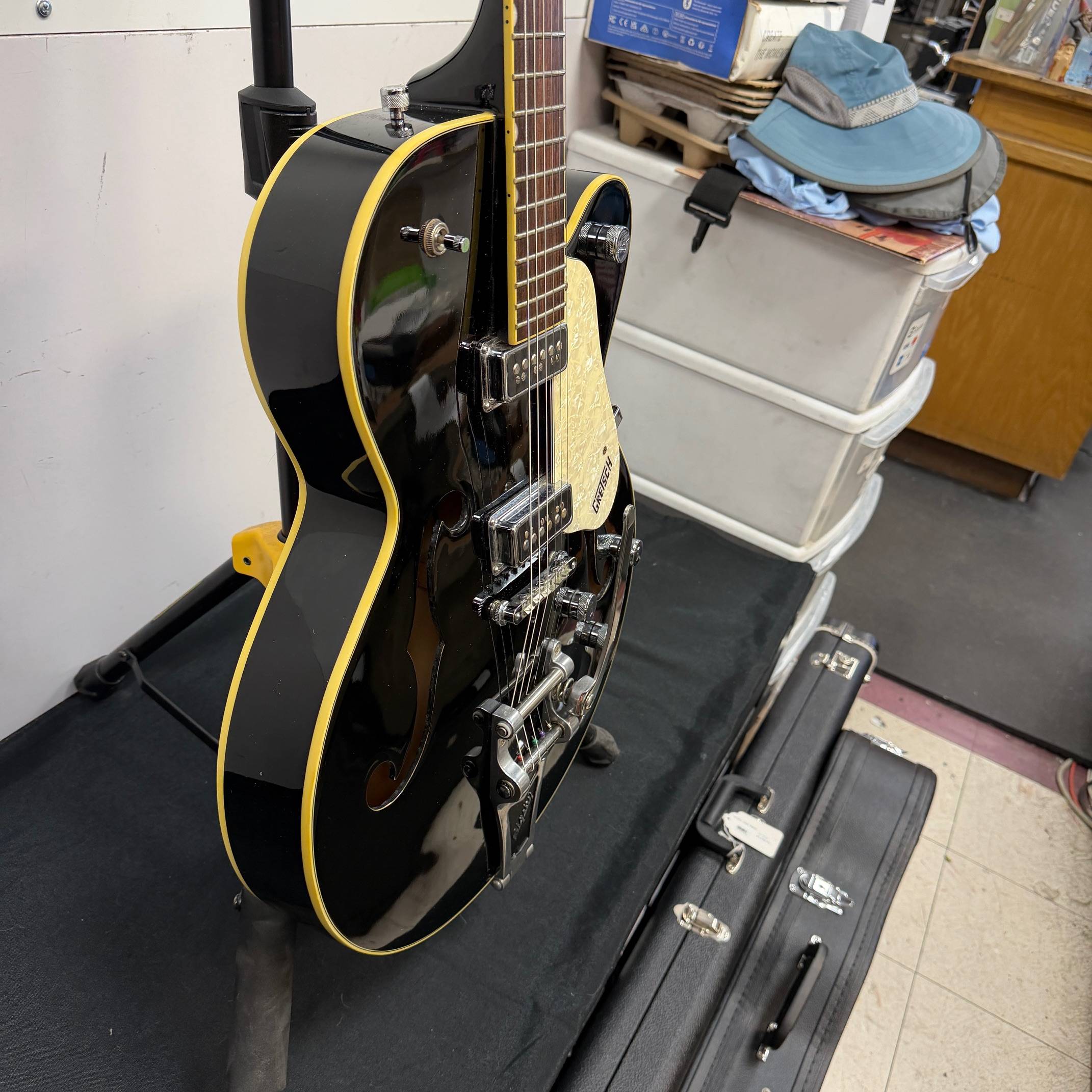 Used Gretsch Guitars G5125 Electromatic Hollowbody With Bigsby Tailpiece Electric Guitar Made in Korea with Case 2005 Firebird Red (Copy) - Image 12