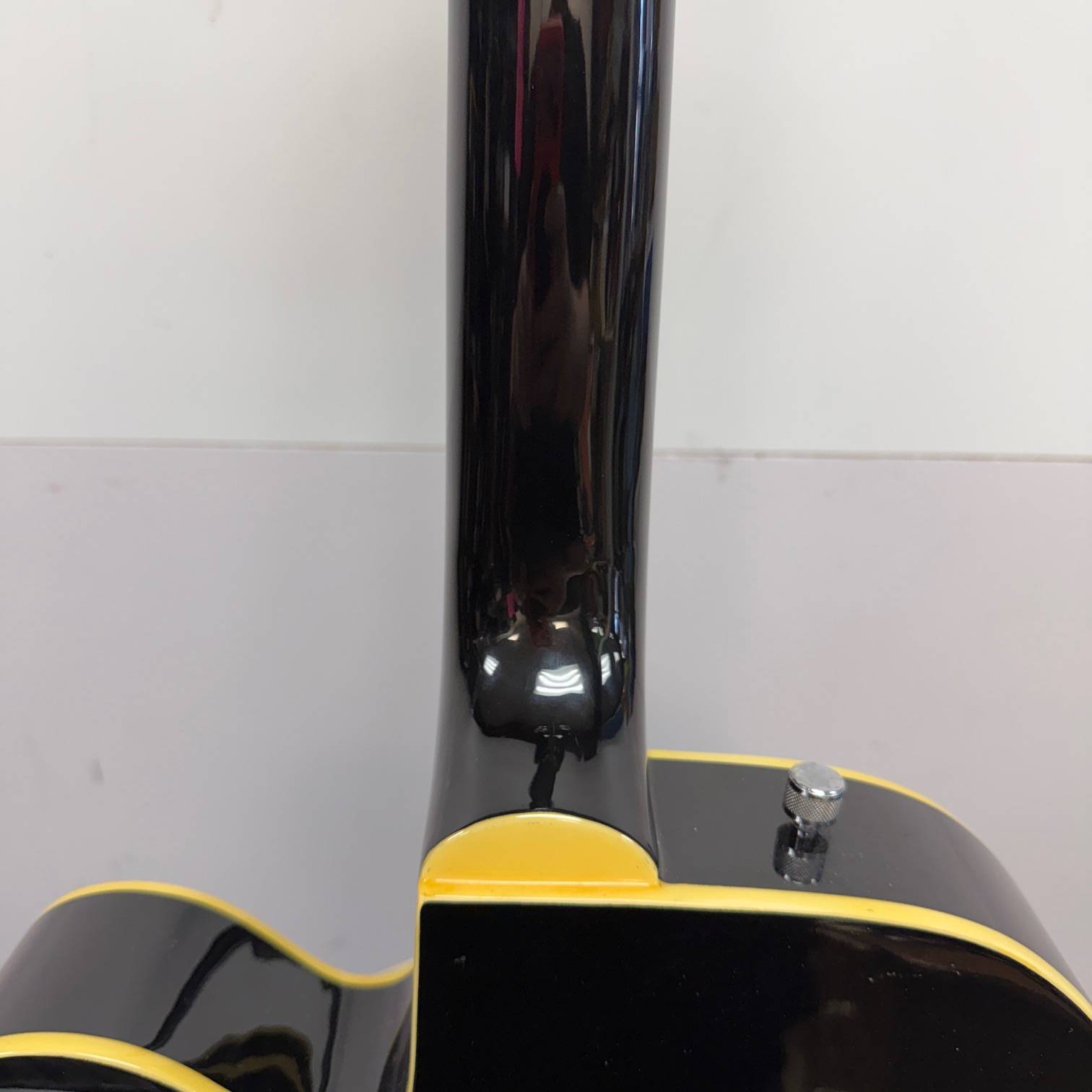 Used Gretsch Guitars G5125 Electromatic Hollowbody With Bigsby Tailpiece Electric Guitar Made in Korea with Case 2005 Firebird Red (Copy) - Image 19