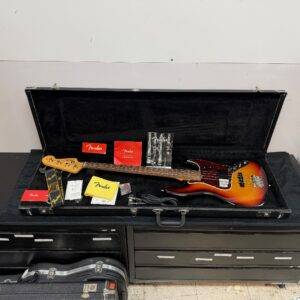 Used Fender American Original 60's 4-String Electric Jazz Bass Guitar 3-Tone Sunburst with Case 2020