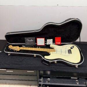 Used Fender Strat Stratocaster Electric Guitar with Original Case Extras Made in the USA 2001