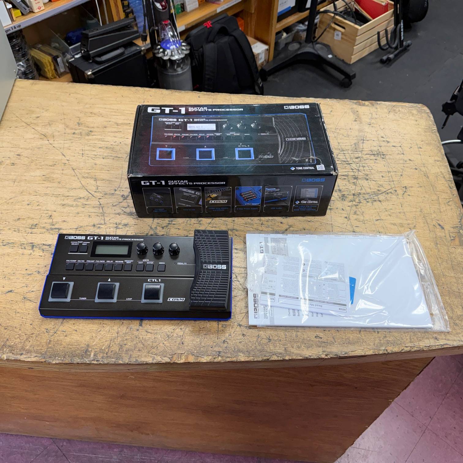 Used BOSS GT-1 Guitar Multi-Effects Processor Guitar Pedal with Original Box and Manual