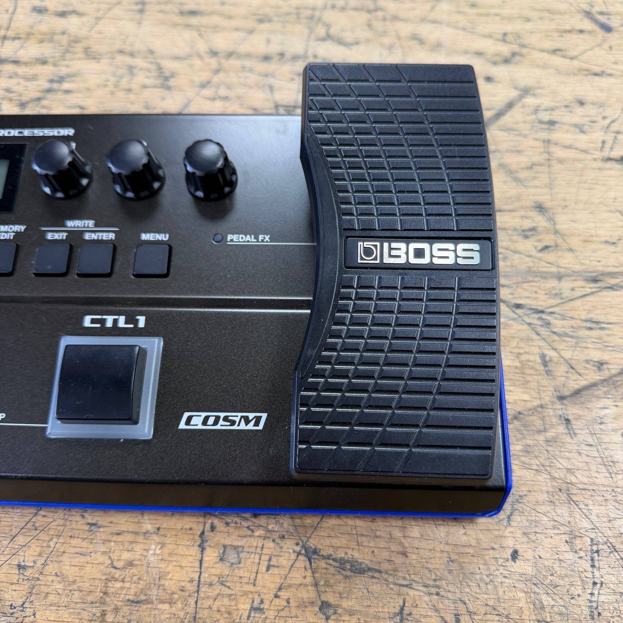 Used BOSS GT-1 Guitar Multi-Effects Processor Guitar Pedal with Original Box and Manual - Image 4