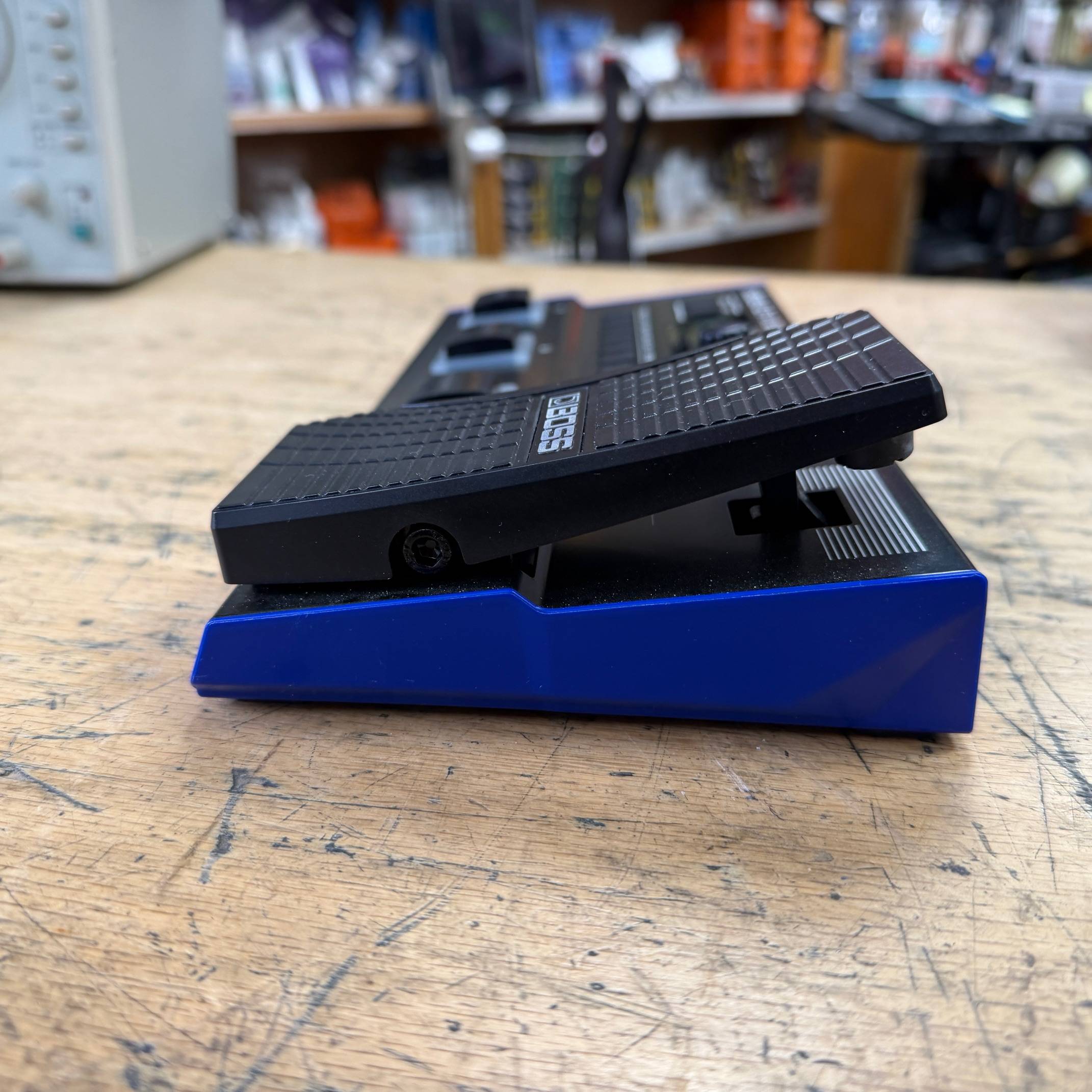 Used BOSS GT-1 Guitar Multi-Effects Processor Guitar Pedal with Original Box and Manual - Image 5