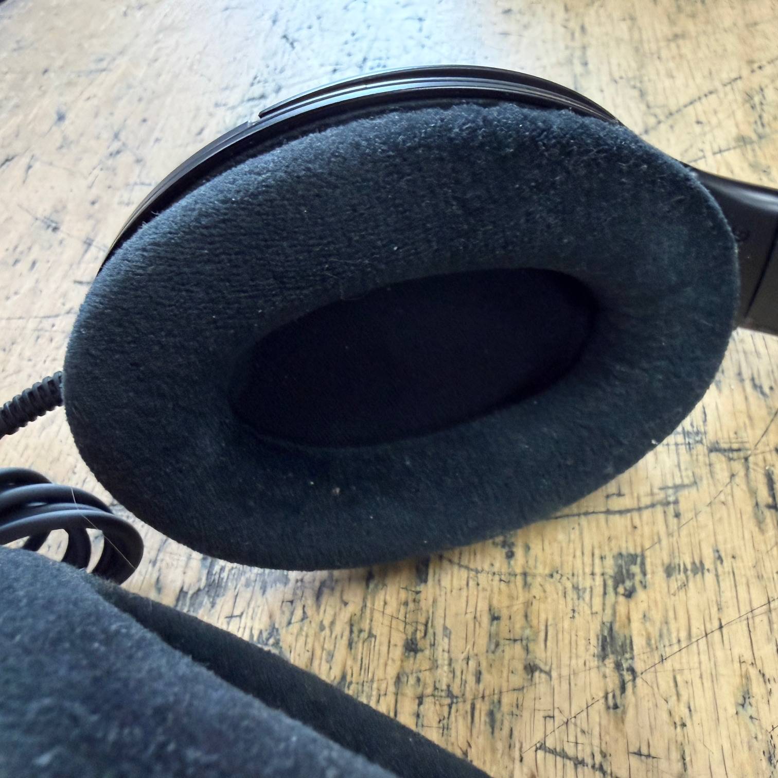 Used Sennheiser HD 560S Open-back Audiophile Headphones with box - Image 7