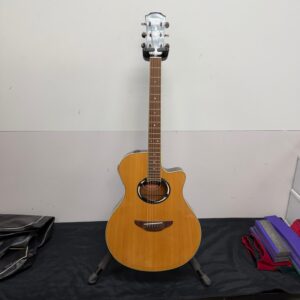 Used Yamaha APX500II Thinline Acoustic Electric Guitar