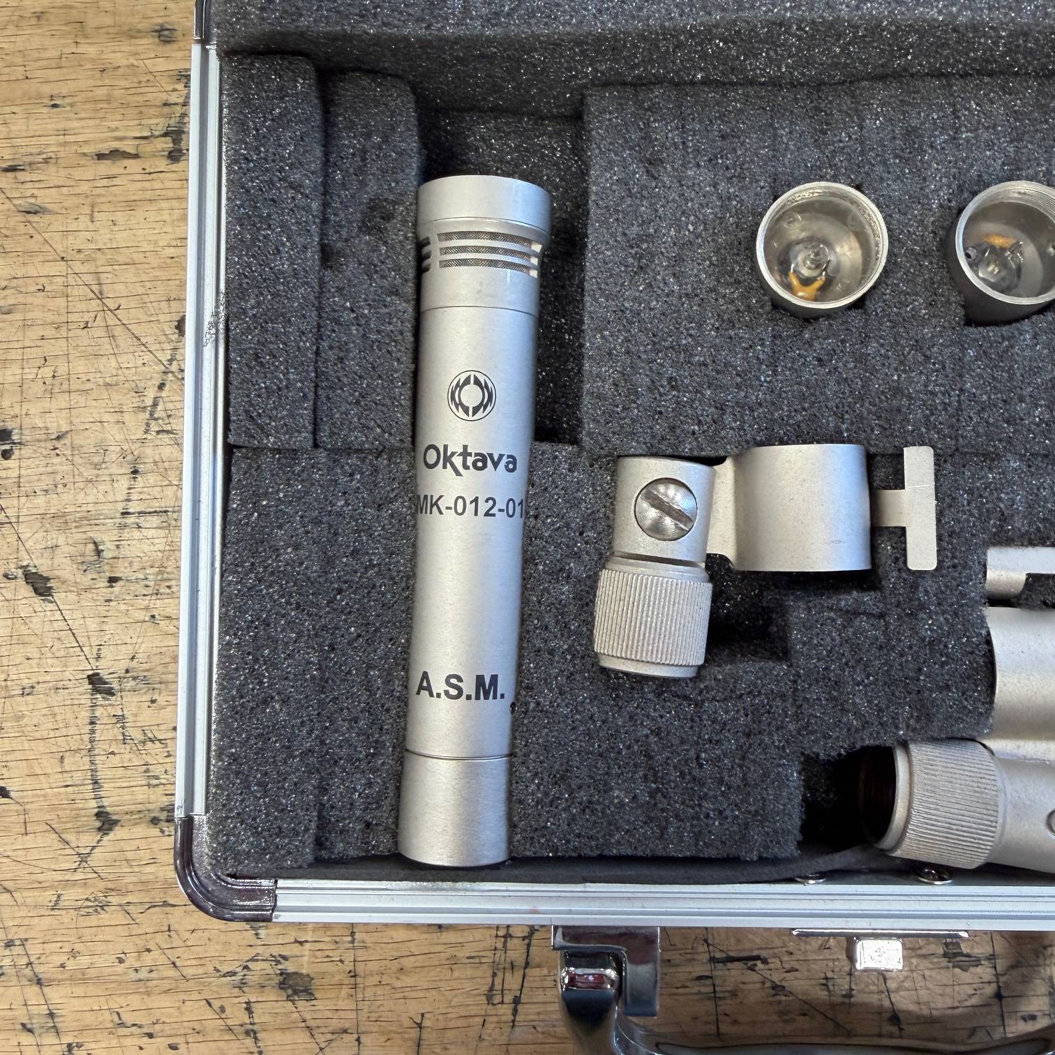 Used Oktava MK-012-01 Stereo Pair Cardioid Condenser Mic Microphone with Case - Image 2