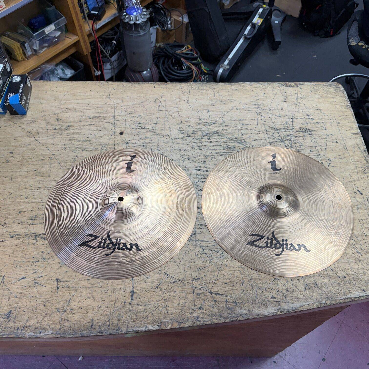 Used Zildjian i Series 14" Hi Hat Cymbals