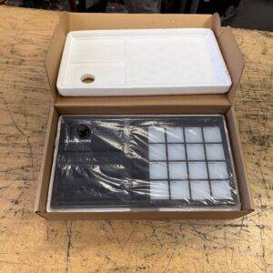 Used Native Instruments Maschine Mikro MKIII Groove Production Studio Drum Machine MIDI Controller in Original Box