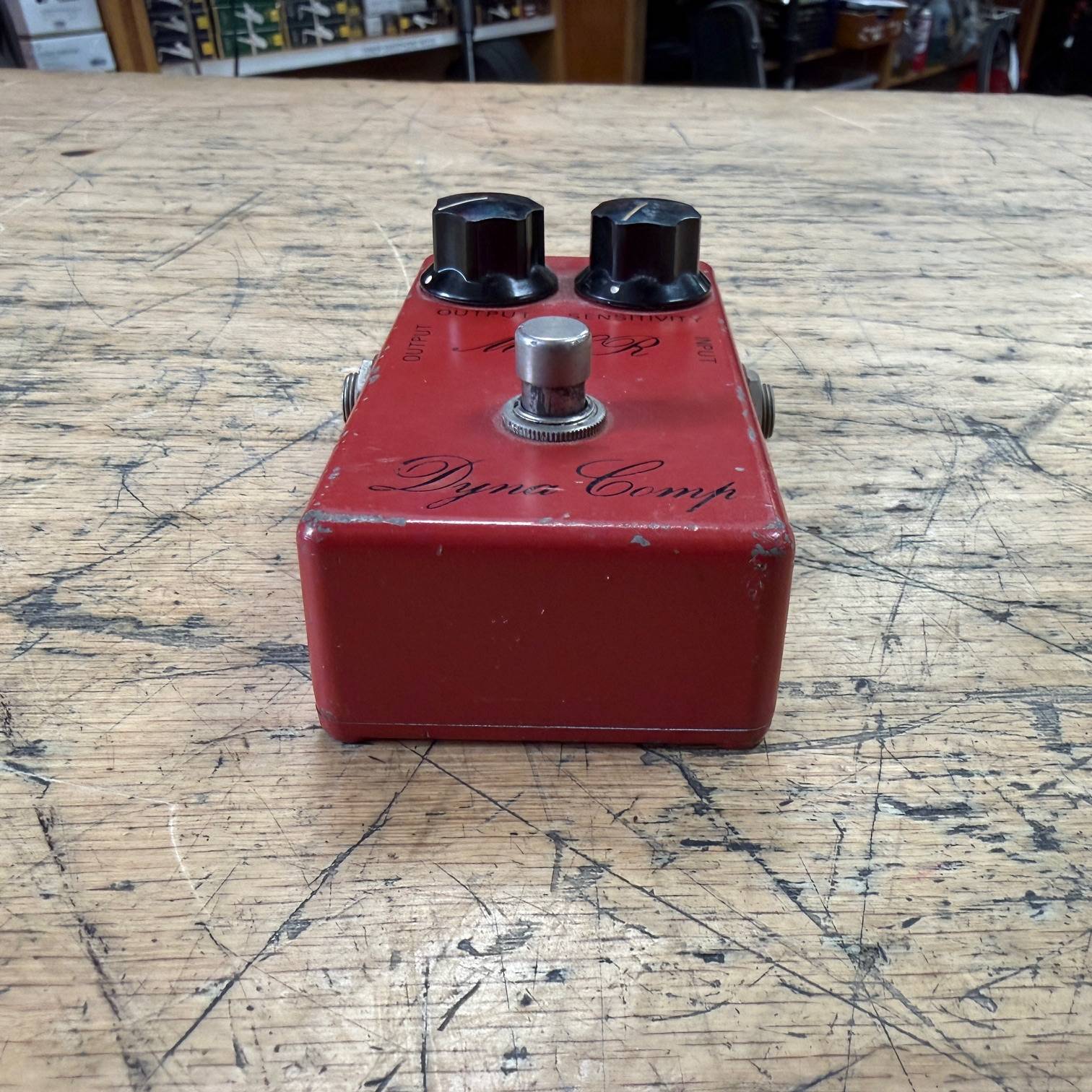Vintage MXR Dyna Comp Script Guitar Pedal - Image 2