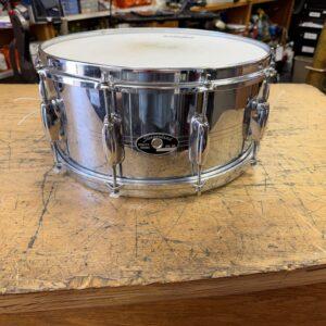 Used Slingerland 14"x6" Chrome over Steel Snare Drum