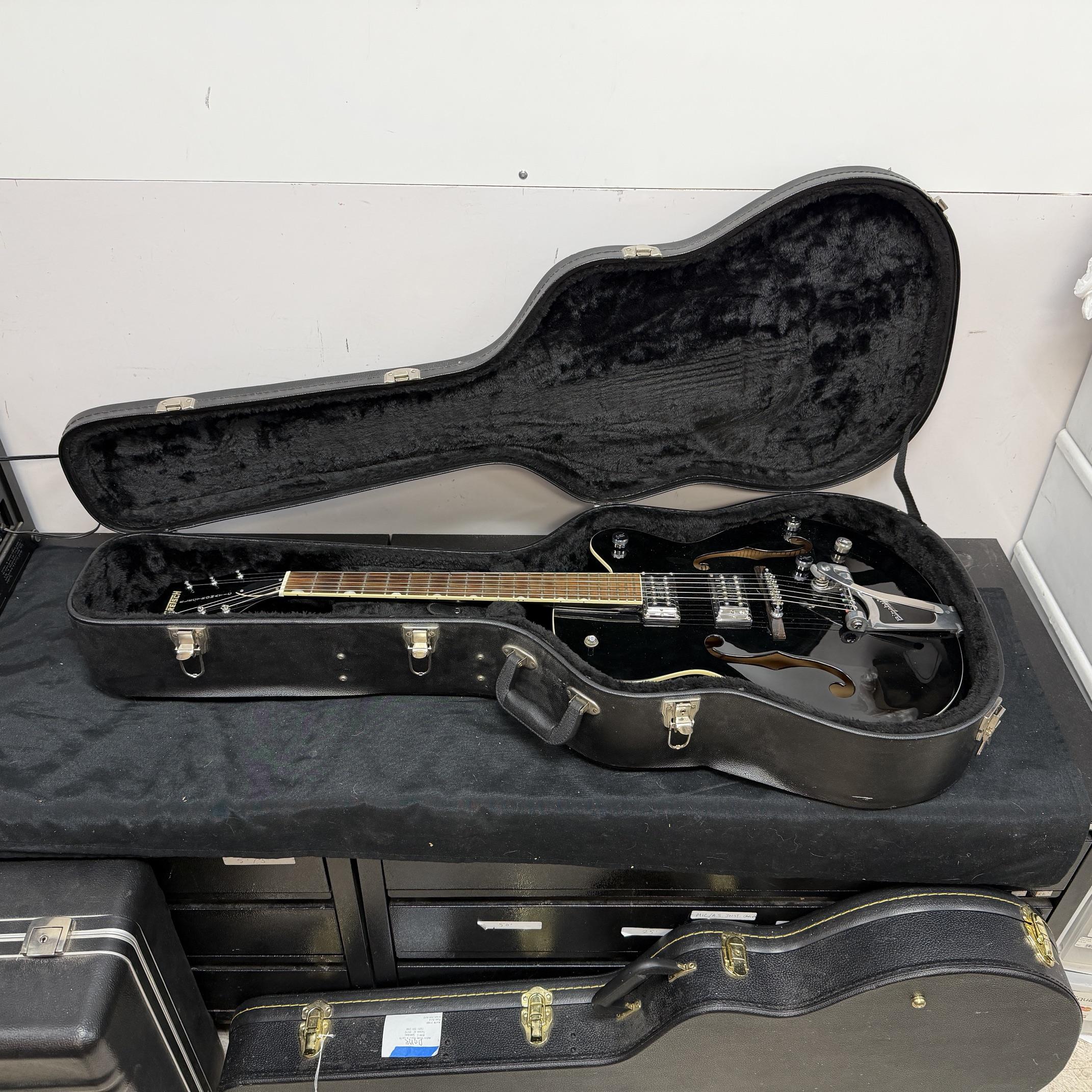 Used Gretsch Guitars G5120 Electromatic Hollowbody With Bigsby Tailpiece Electric Guitar Made in Korea with Case 2007