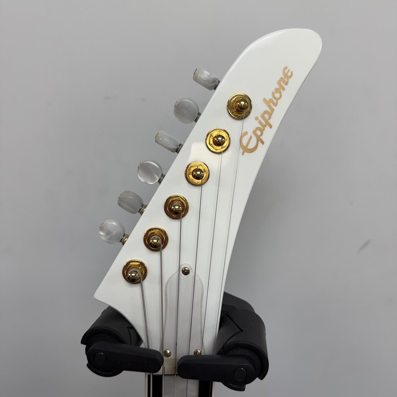 Used Epiphone Limited Edition Lzzy Hale Signature Explorer Electric Guitar Alpine White with Original Case COA 2019 - Image 4