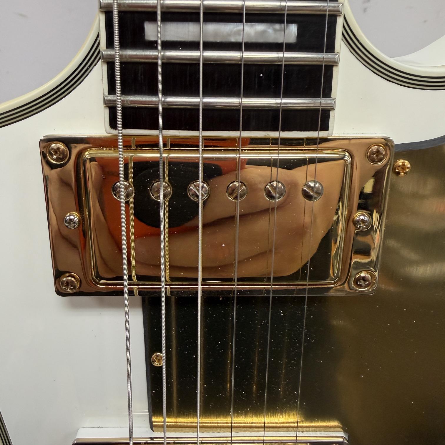 Used Epiphone Limited Edition Lzzy Hale Signature Explorer Electric Guitar Alpine White with Original Case COA 2019 - Image 11