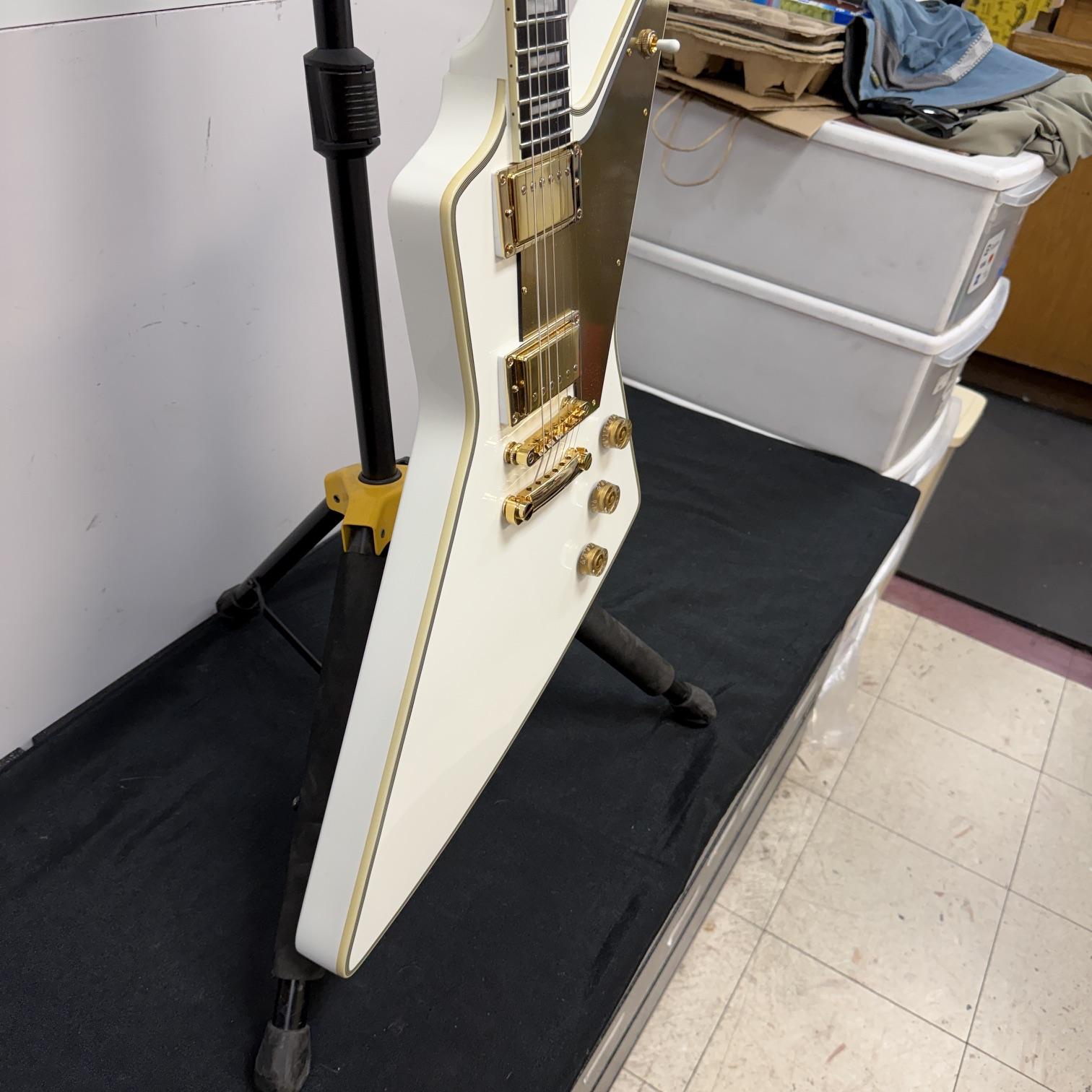 Used Epiphone Limited Edition Lzzy Hale Signature Explorer Electric Guitar Alpine White with Original Case COA 2019 - Image 14