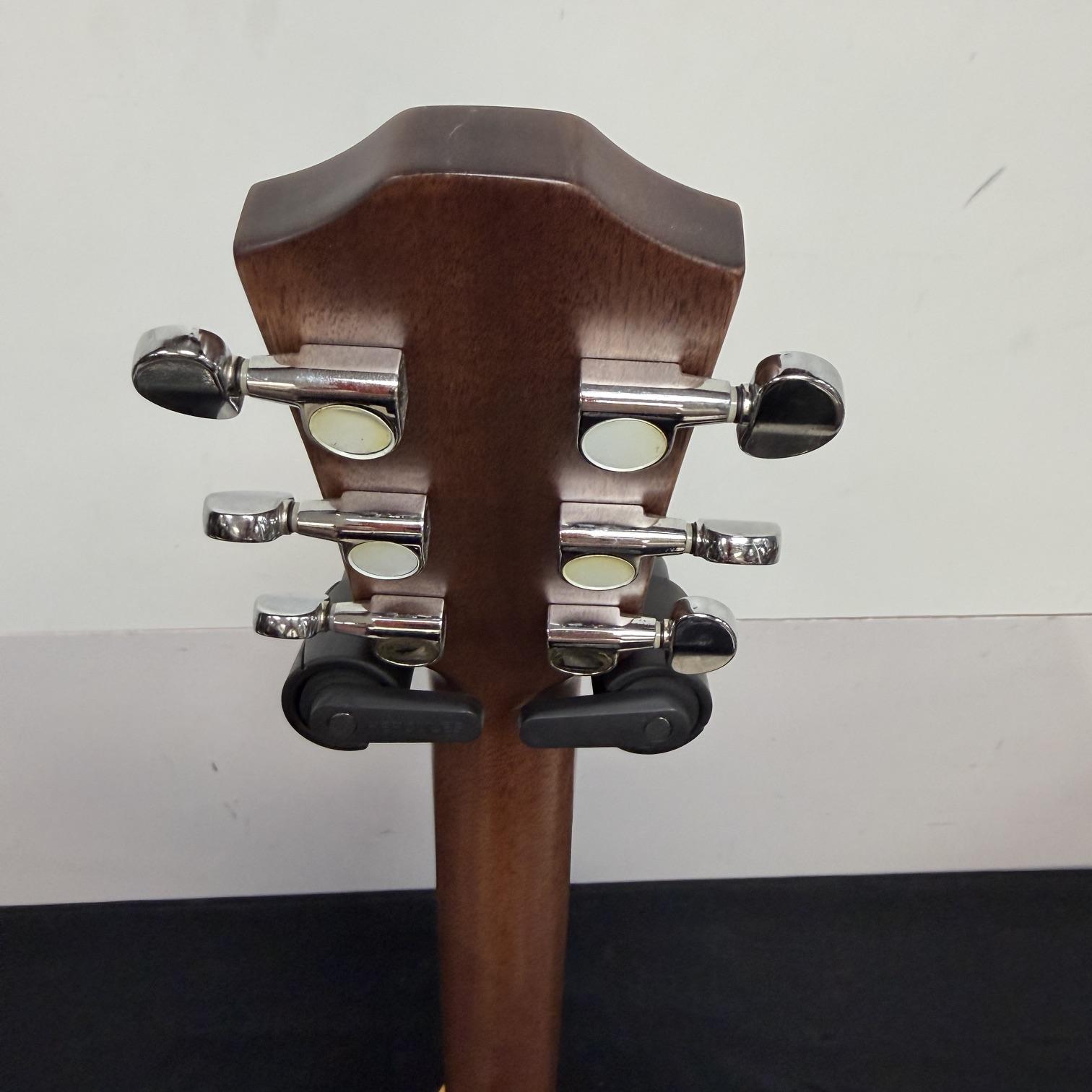 Used Teton STG105CENT 105 Series Grand Concert Acoustic Electric Guitar with Case - Image 17